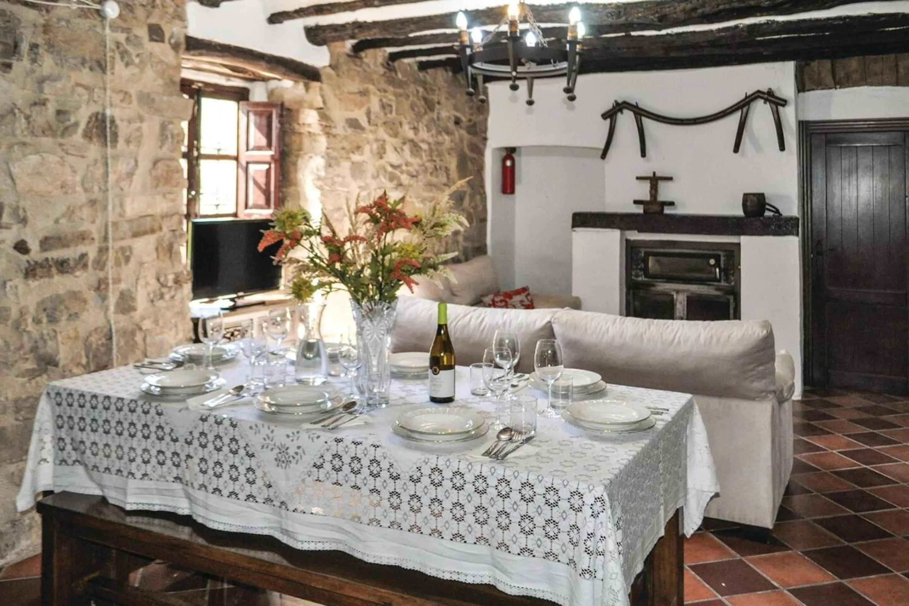 Living room in Charming Villa in Montefrío with Private Pool