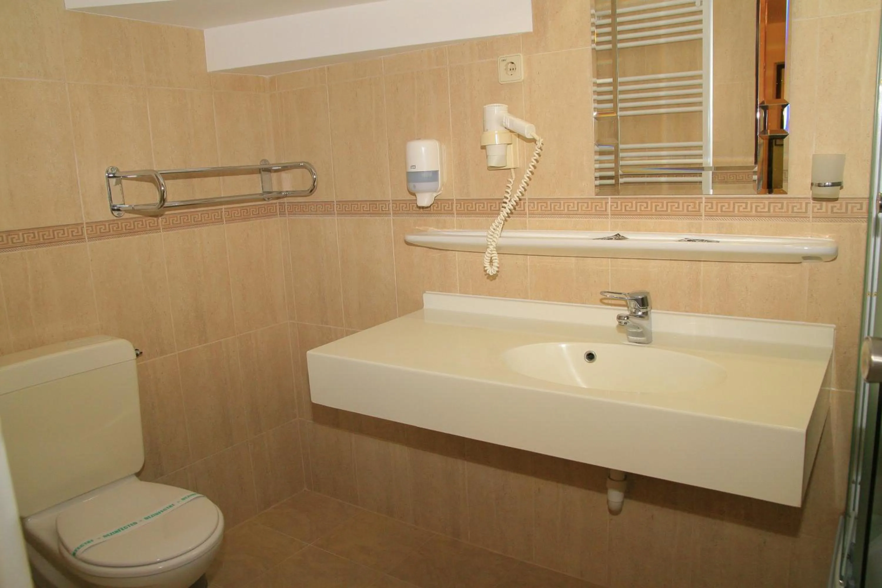 Bathroom in Pensiunea Blanca