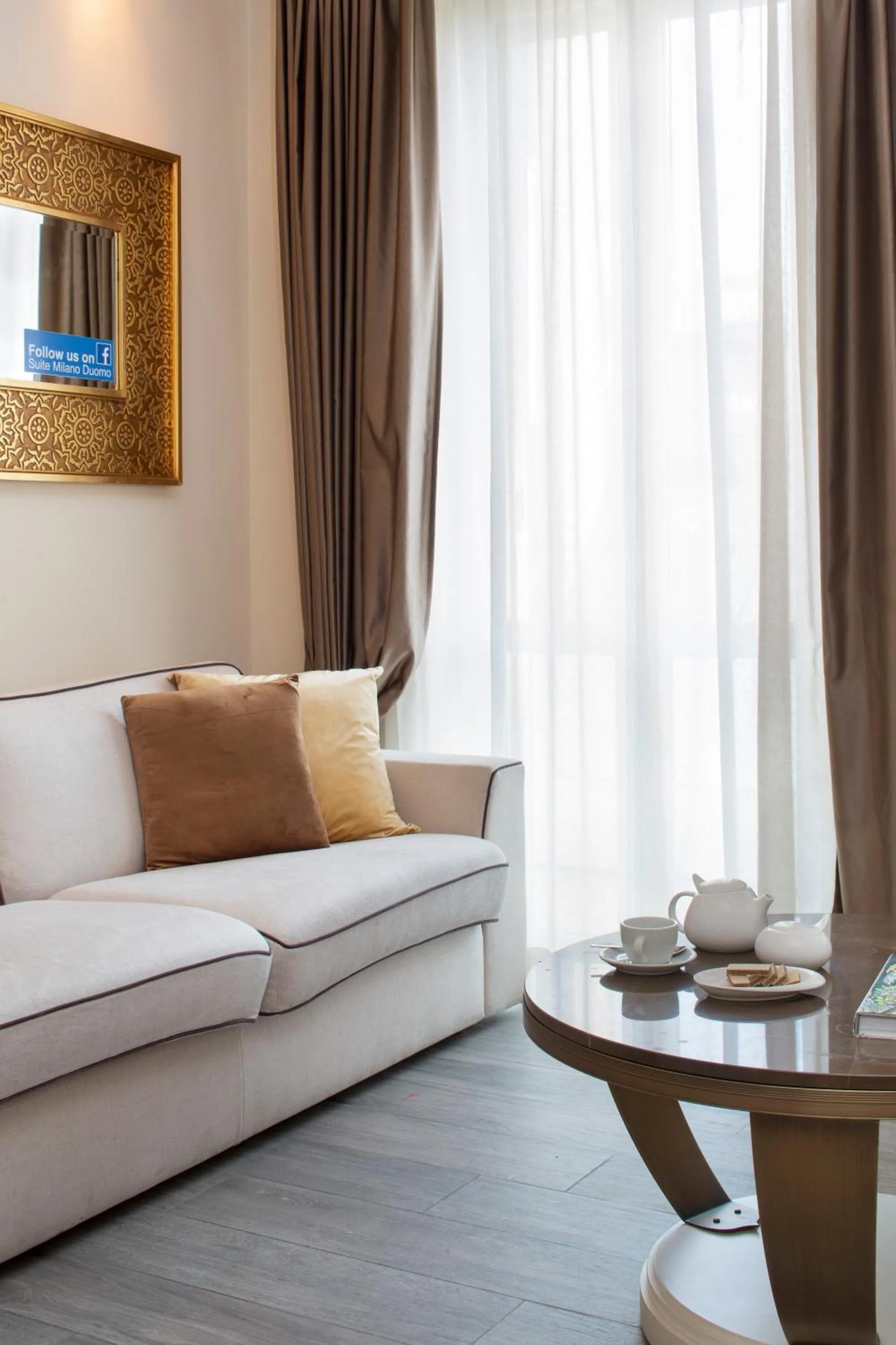 Coffee/tea facilities in Suite Milano Duomo