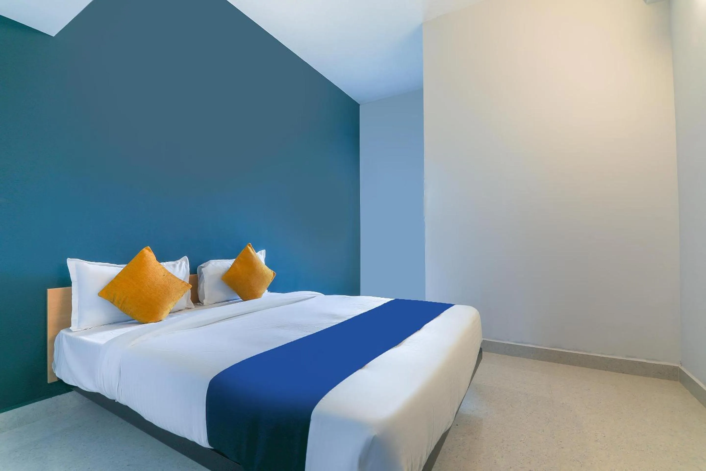 Bedroom, Bed in Hotel O Maraimalai Nagar