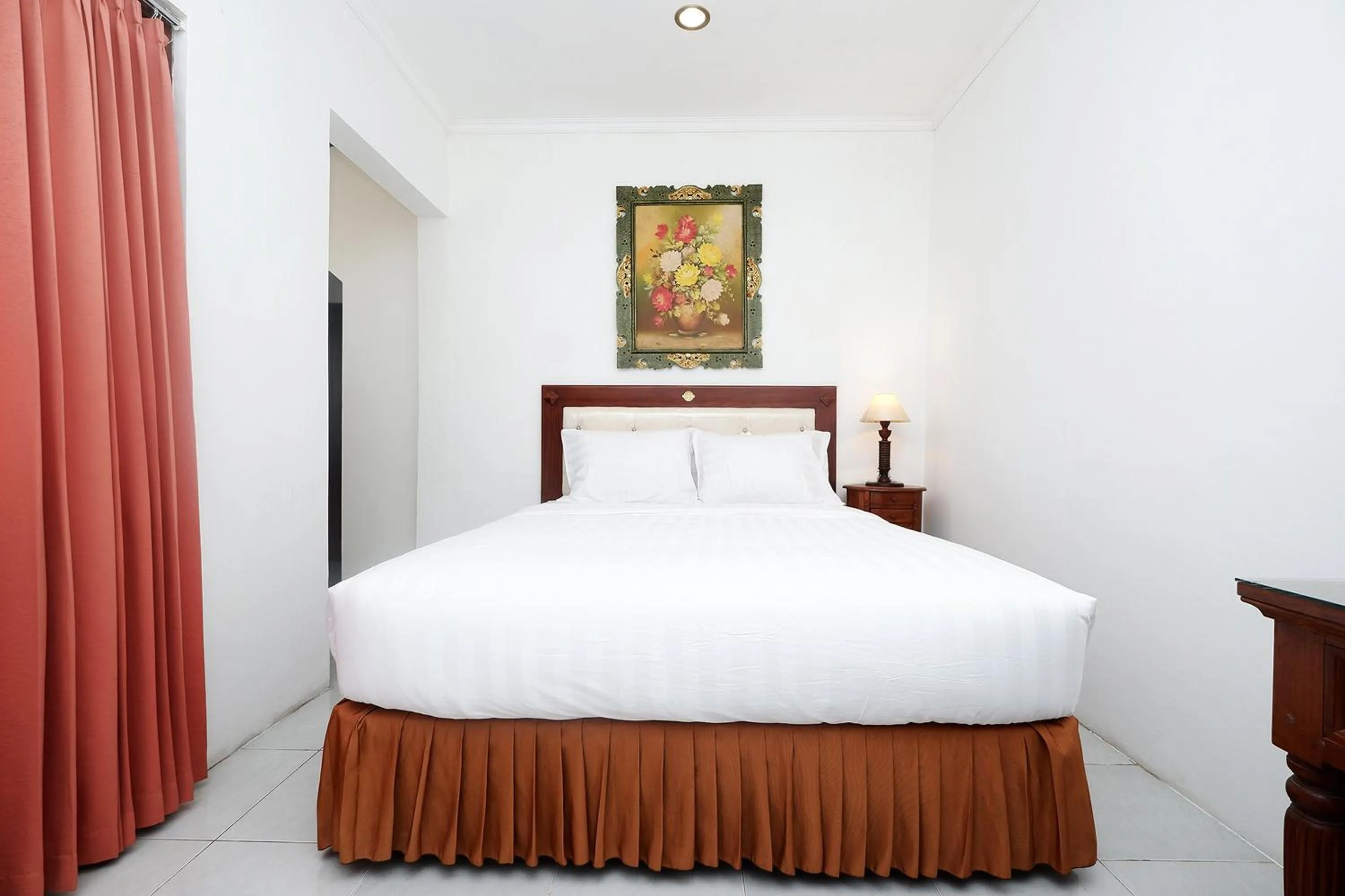 Superior King Room in Perdana Kasih Hotel Pemuda Klaten Mitra RedDoorz