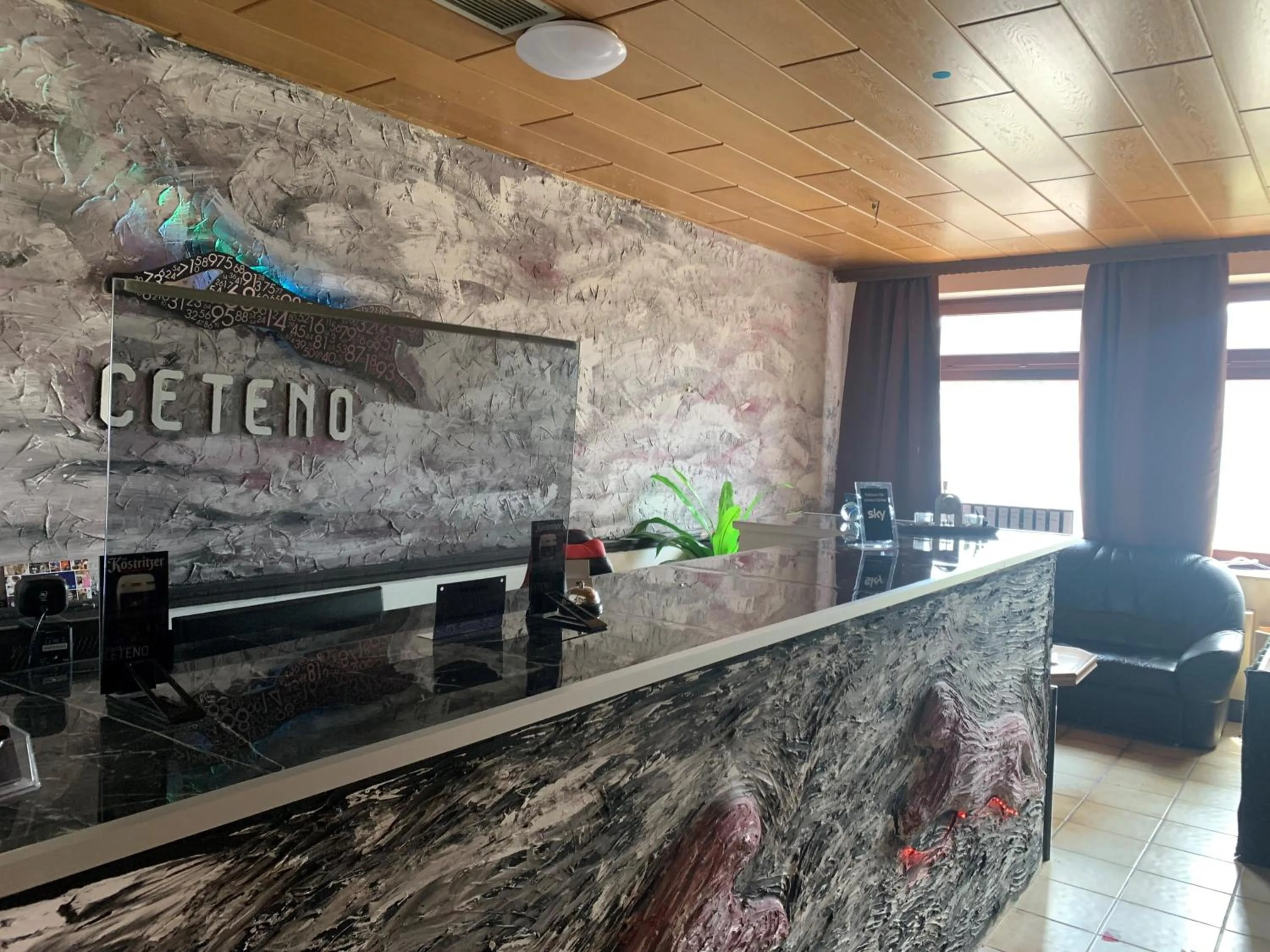 Lobby or reception in Hotel Ceteno