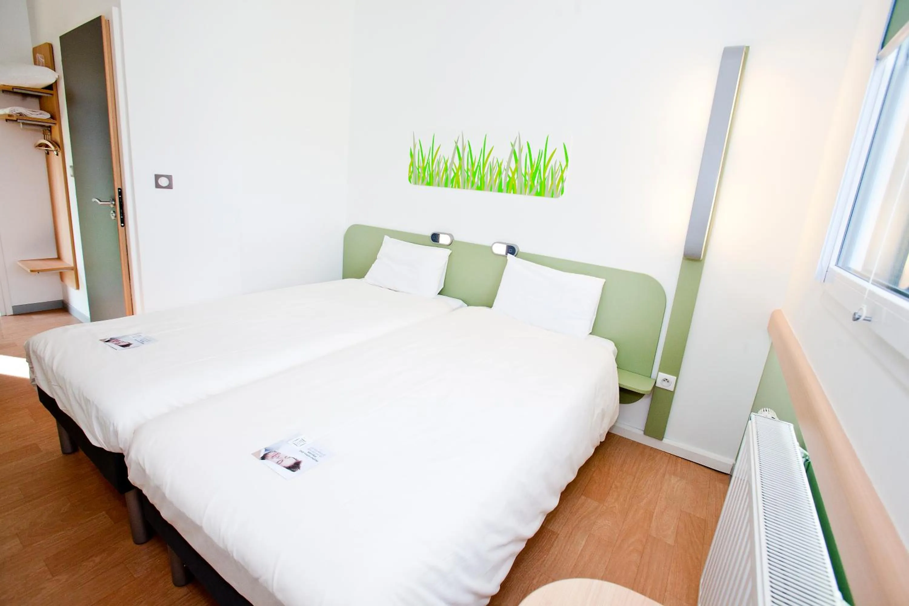 Bedroom, Bed in Ibis Budget Sarrebourg Buhl