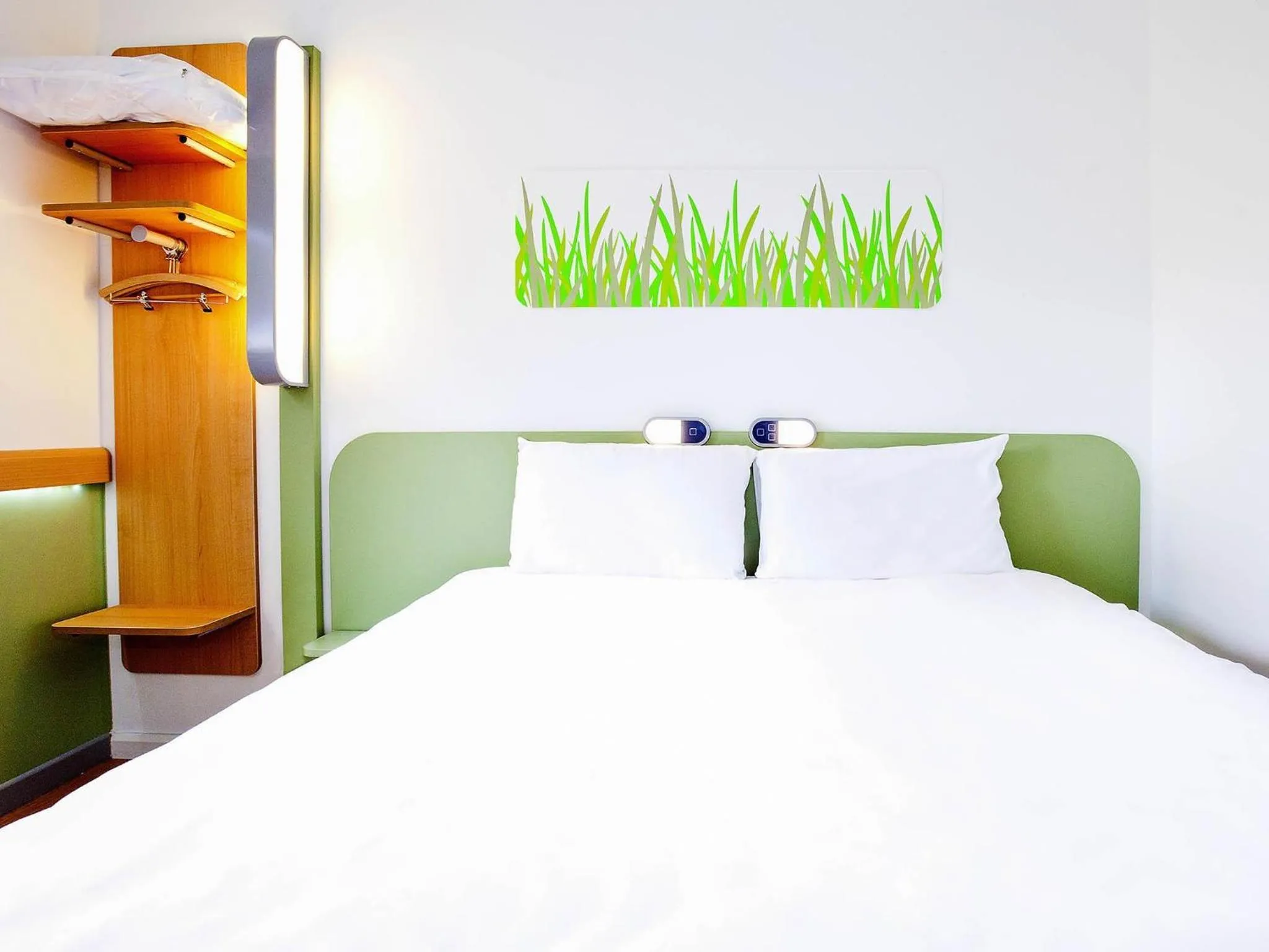 Bedroom, Bed in Ibis Budget Sarrebourg Buhl