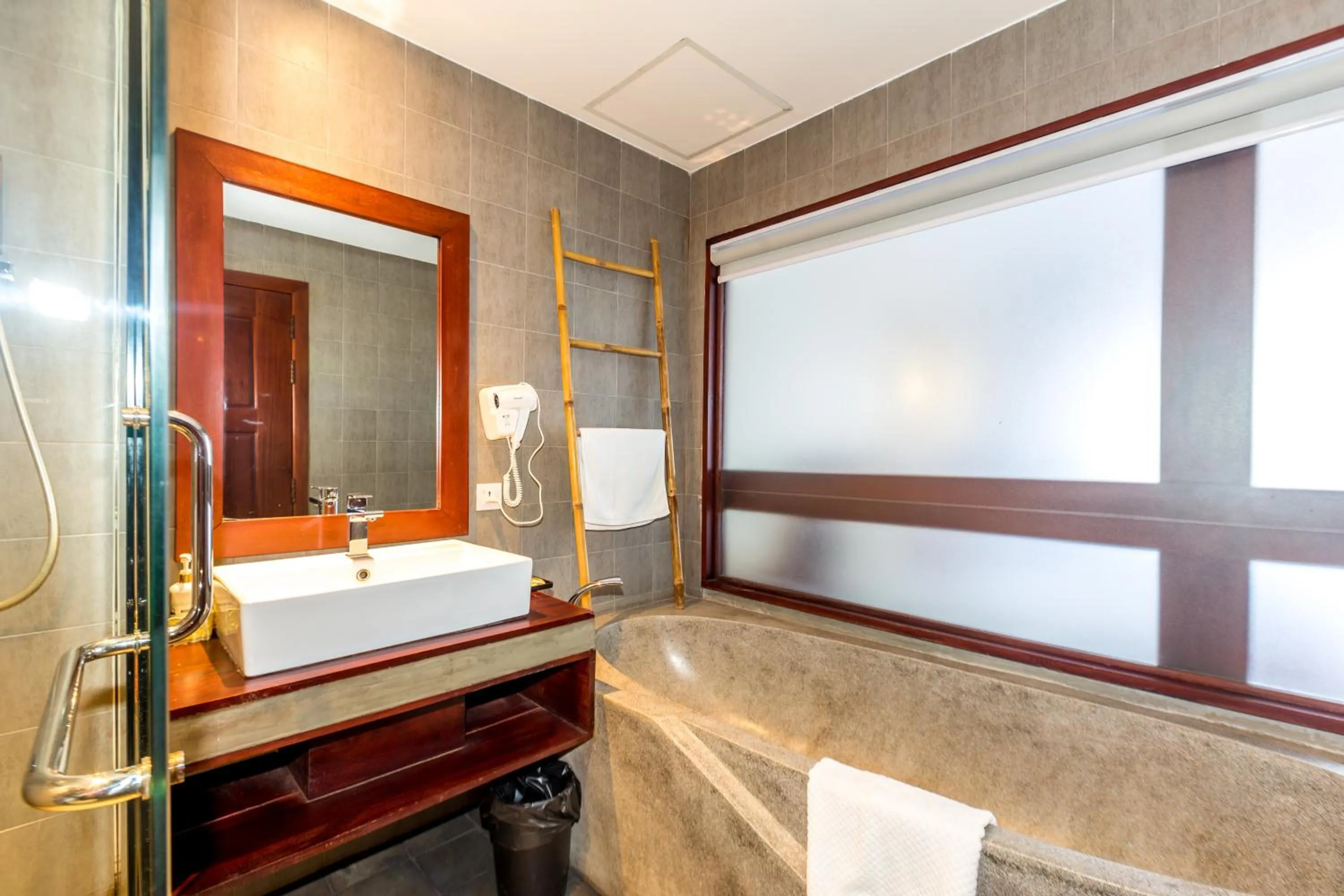 Bathroom, Bed in CoolLand Residence & Spa