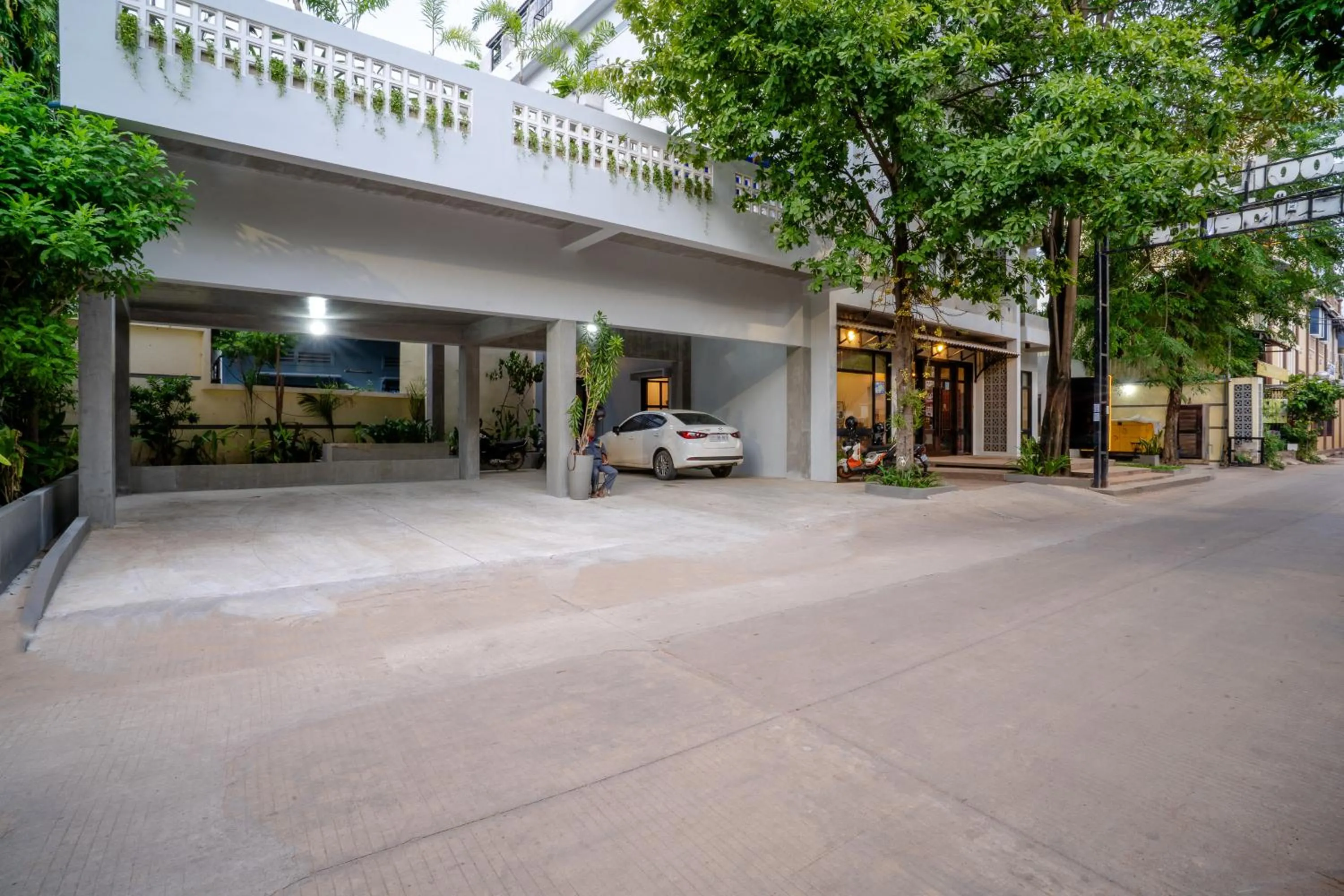 Parking in CoolLand Residence & Spa