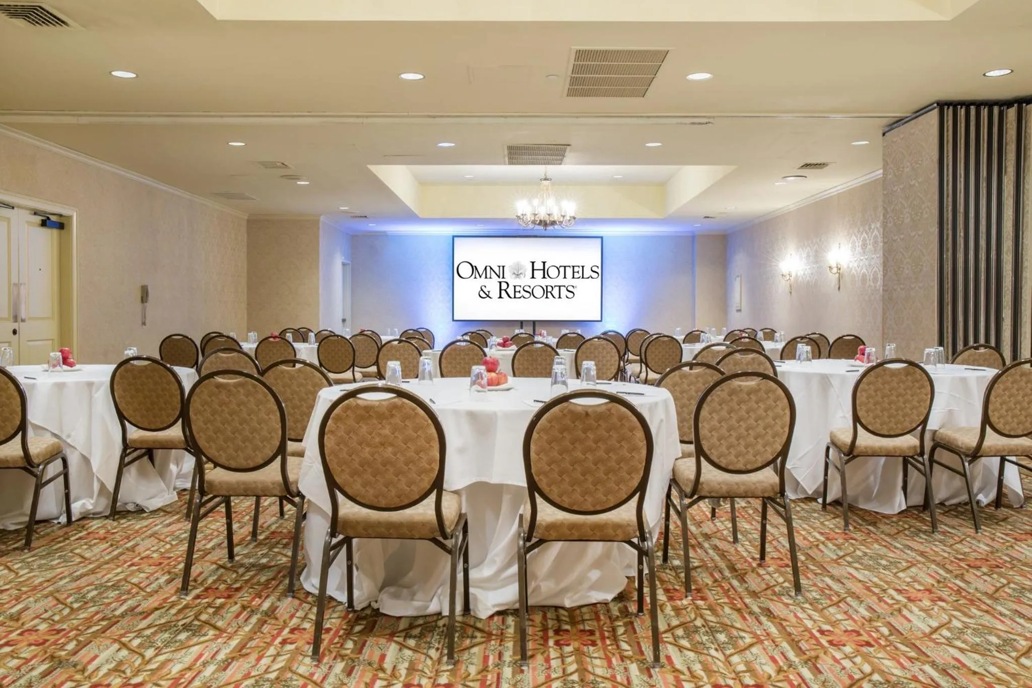 Meeting/conference room in Omni New Haven Hotel at Yale