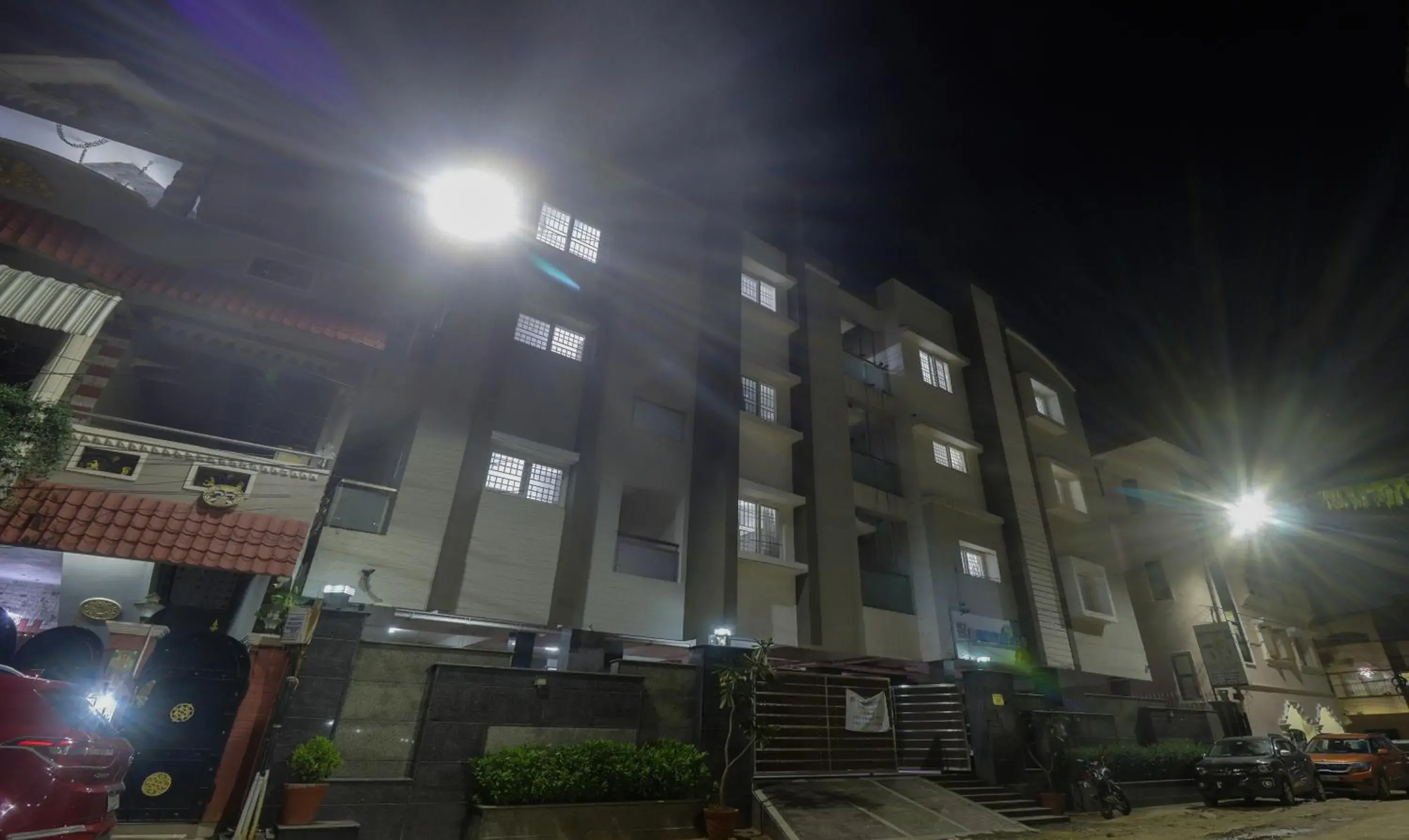 Property building in Treebo Rithikha Inn Elite Chennai Trade Centre Property building in Treebo Rithikha Inn Elite Chennai Trade Centre