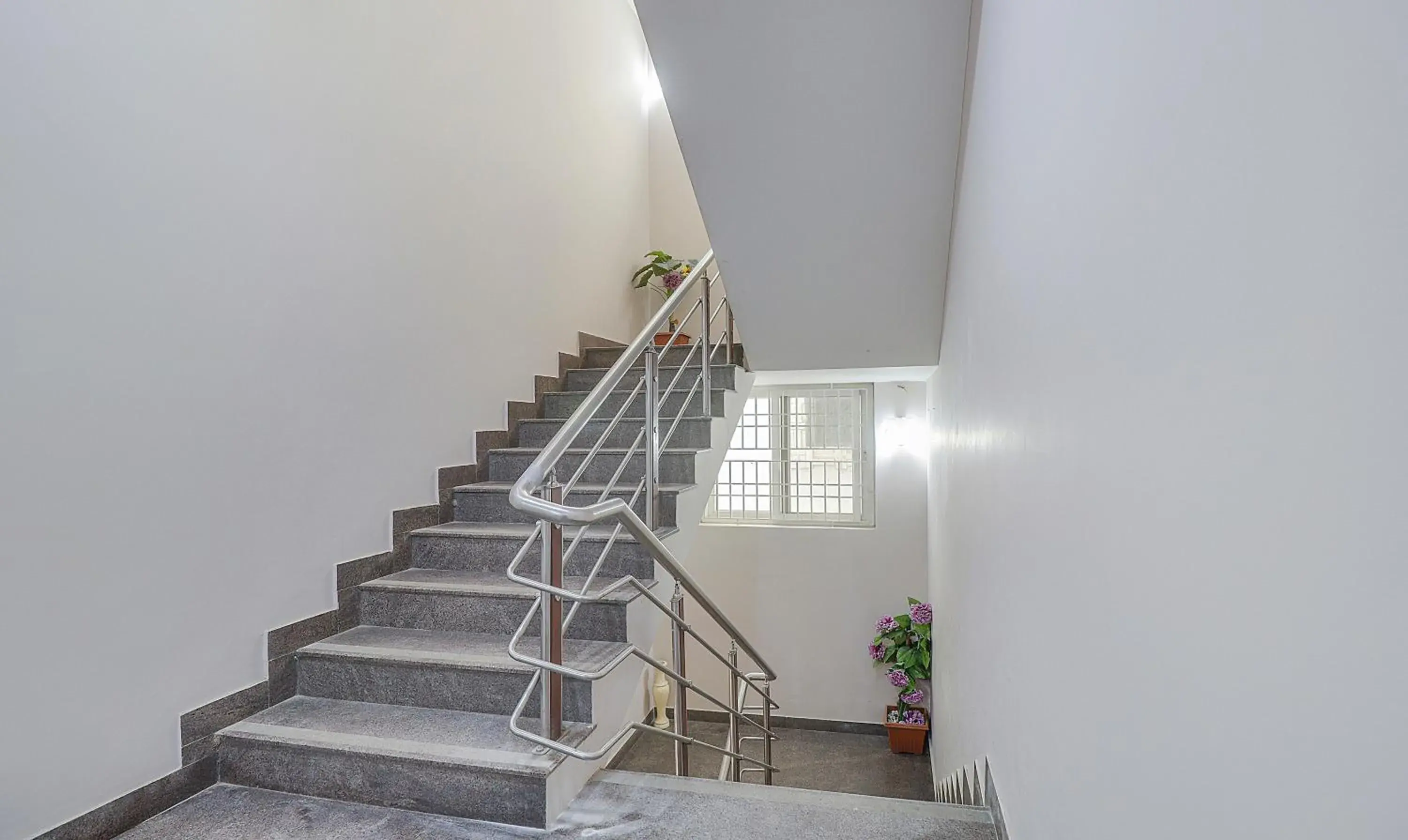 Lobby or reception in Treebo Rithikha Inn Elite Chennai Trade Centre Lobby or reception in Treebo Rithikha Inn Elite Chennai Trade Centre