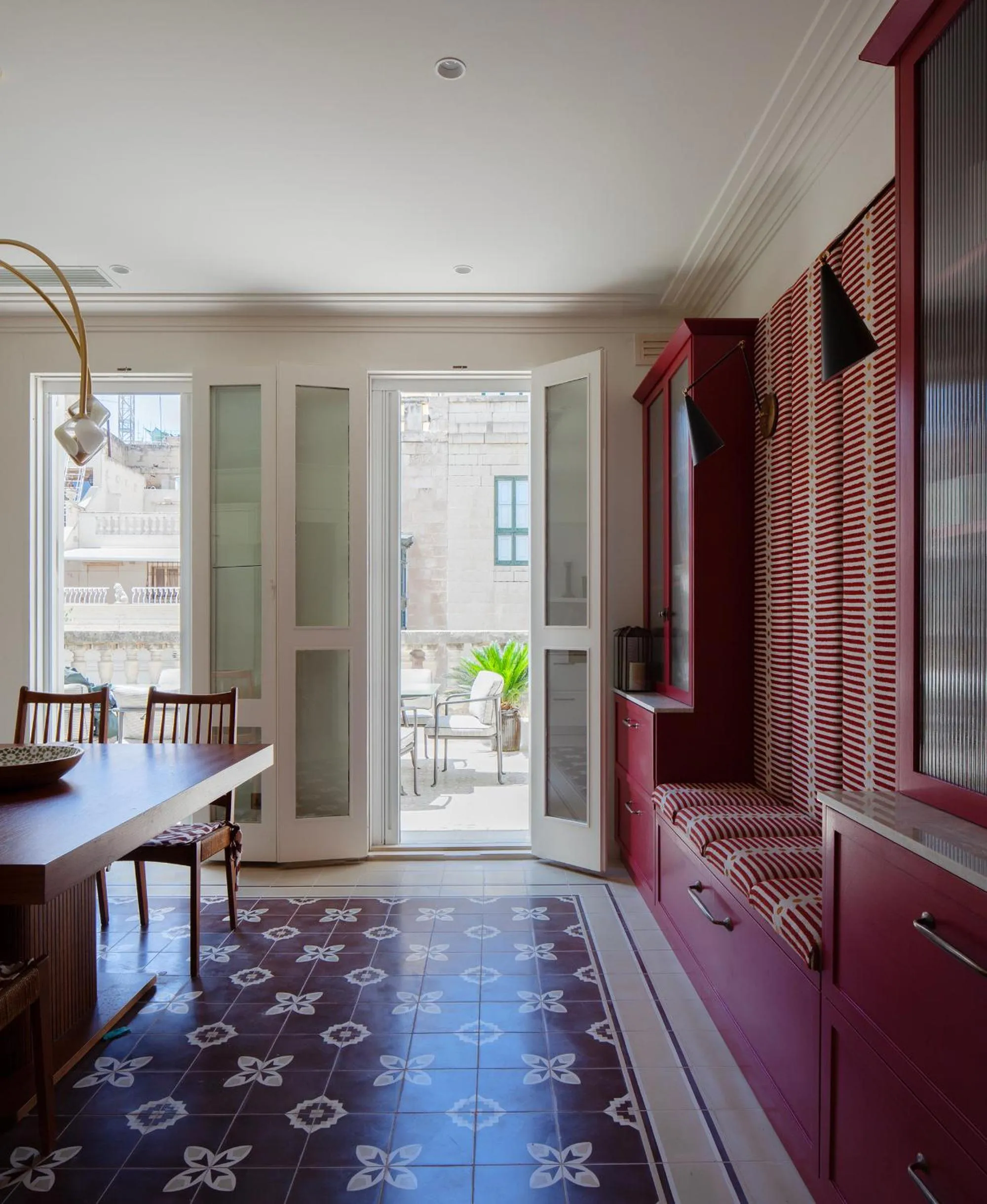 Dining area in Iniala Harbour House