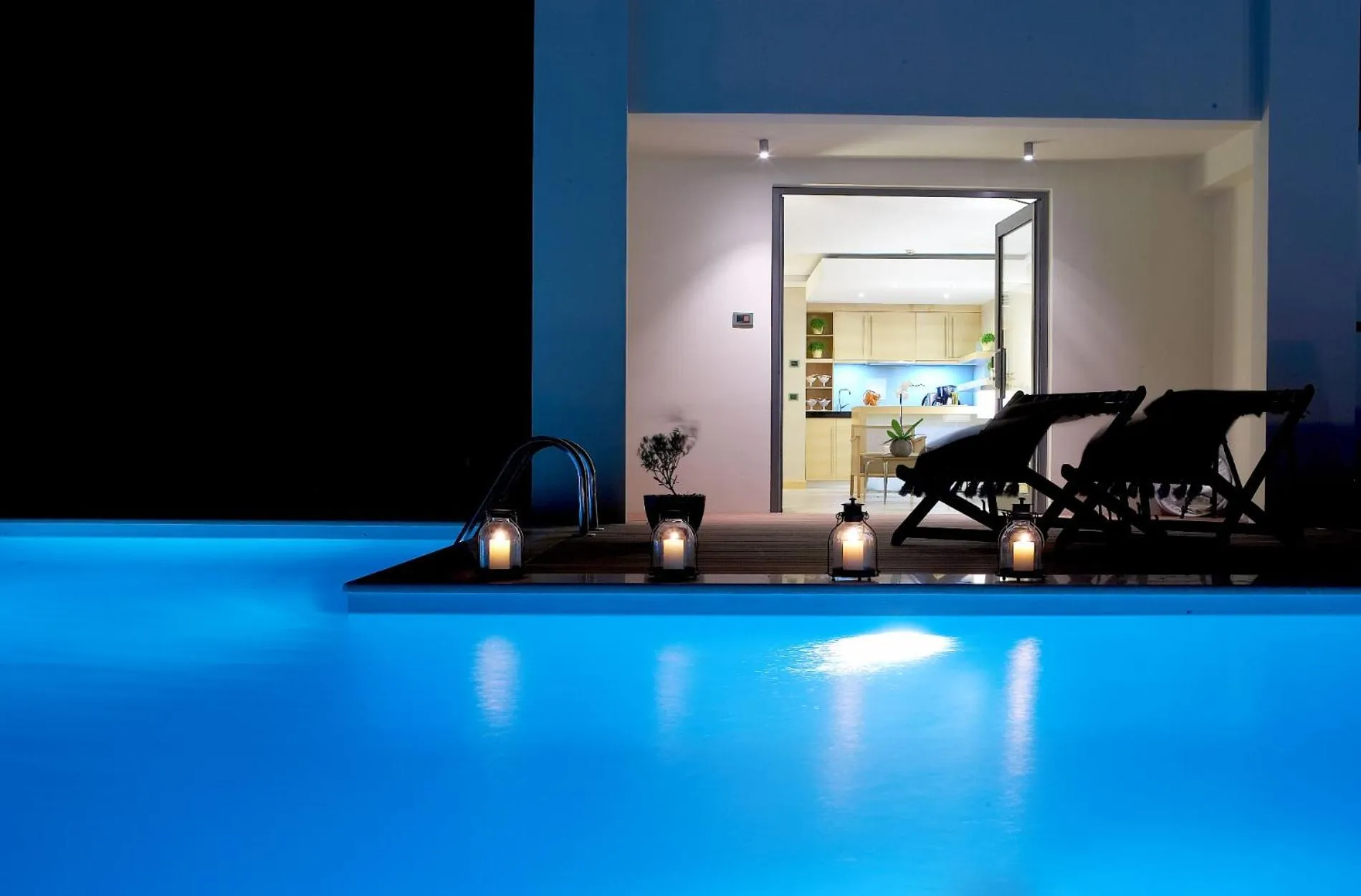 Swimming pool in ABAV2 Suites by Rodos Palace