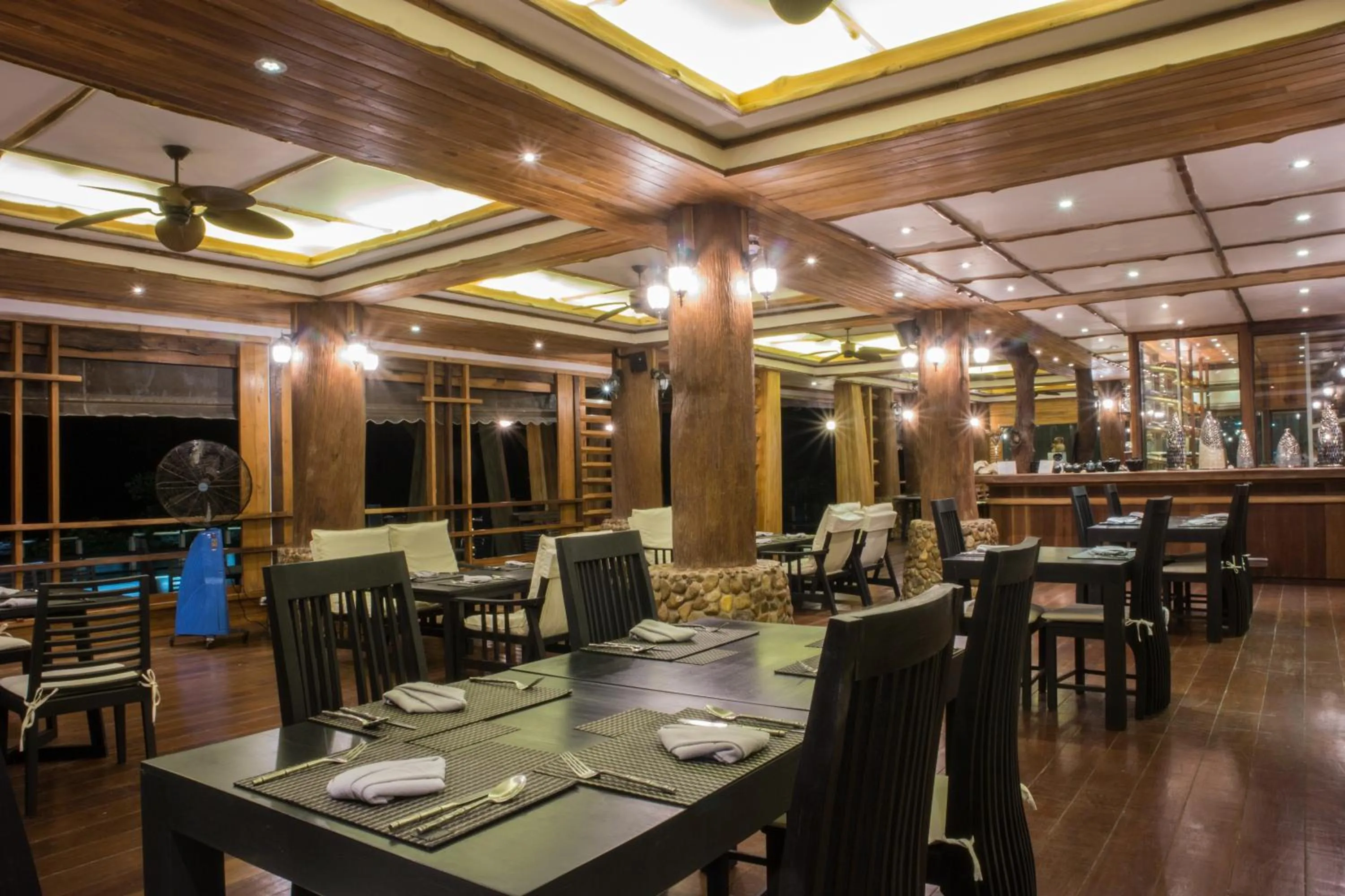 Restaurant/places to eat in Parama Koh Chang
