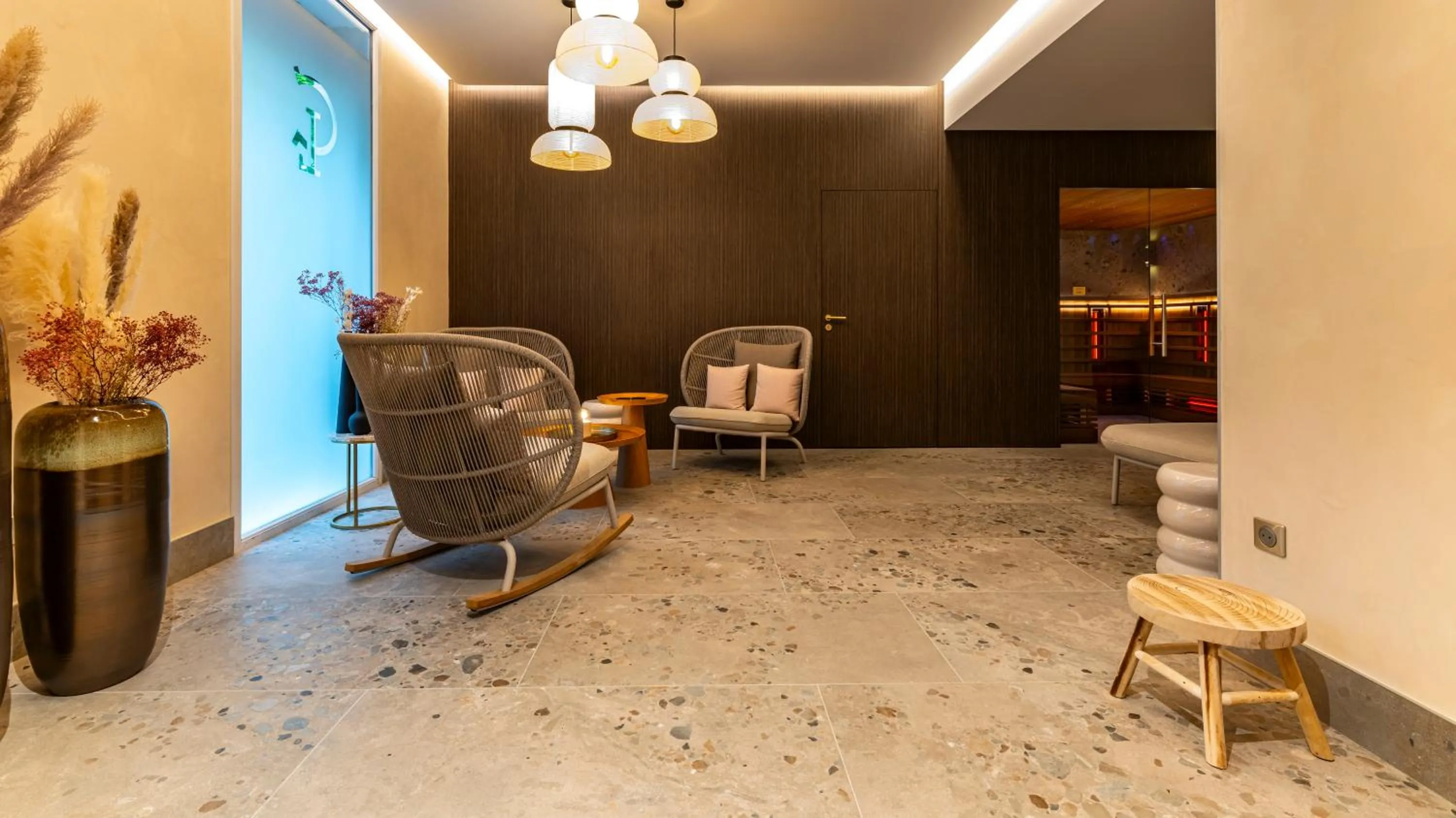 Spa and wellness centre/facilities in Continental Hotel