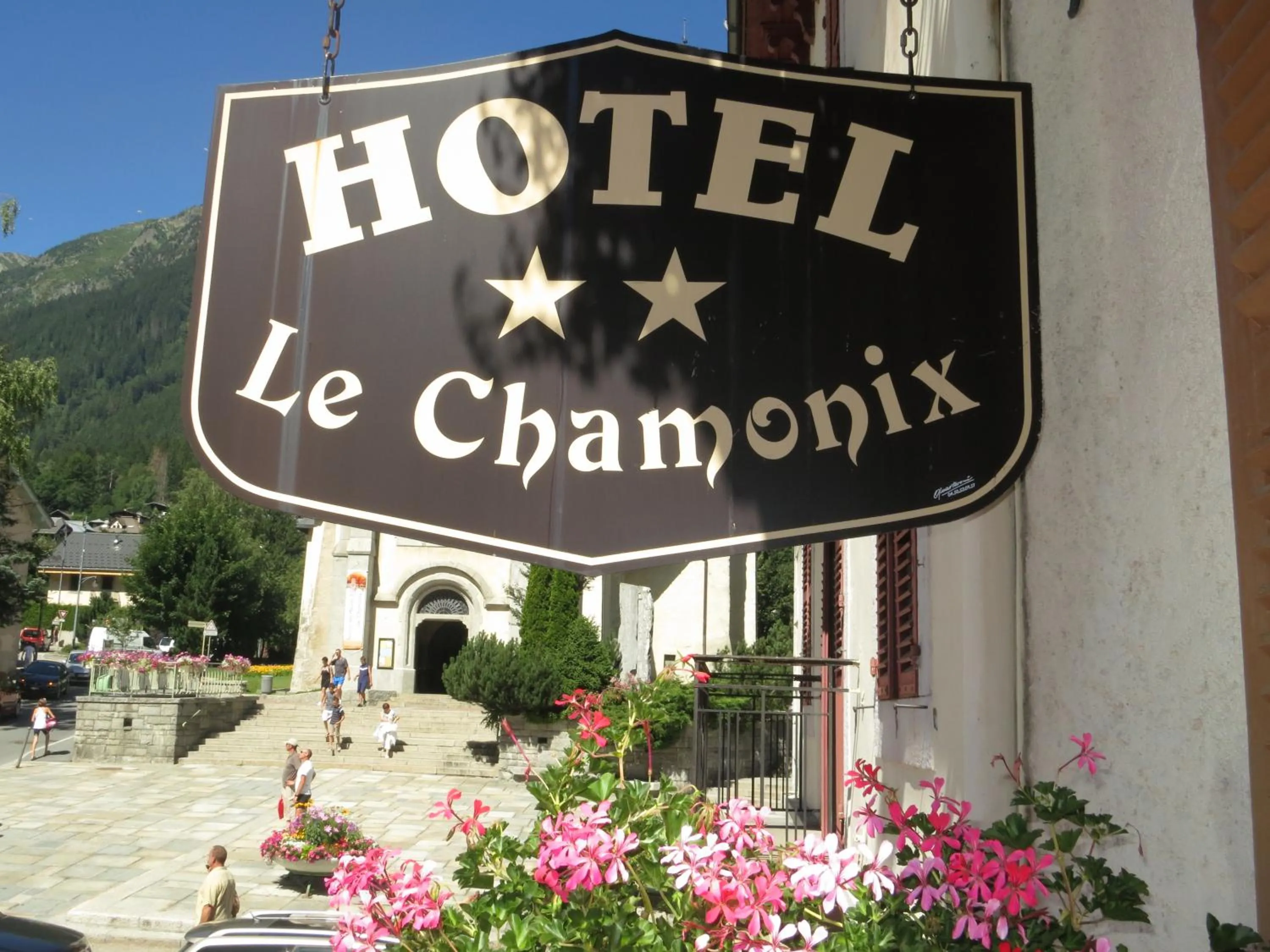 Property logo or sign in Hotel Le Chamonix