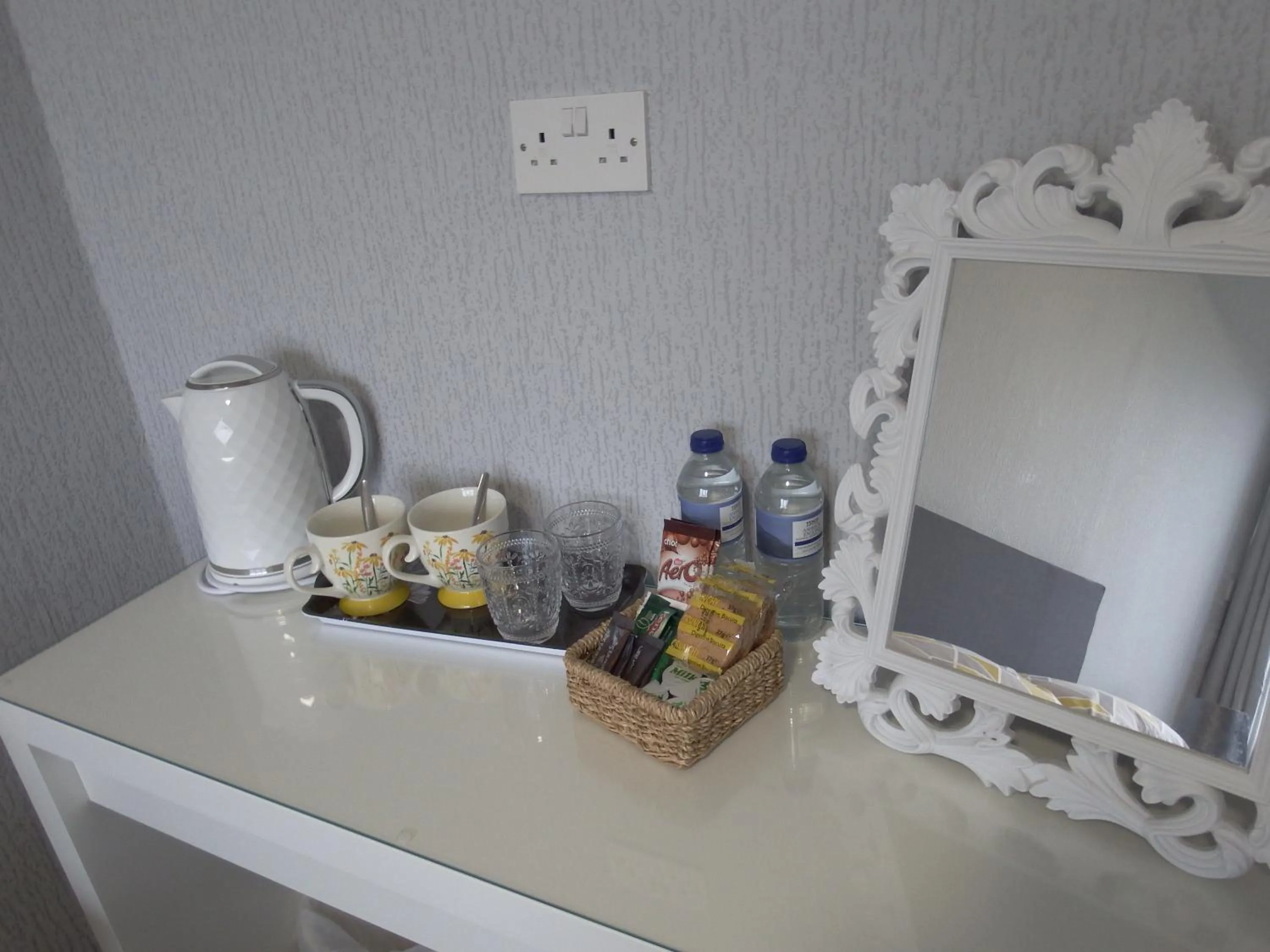 Coffee/tea facilities in The Haven Inn Limited