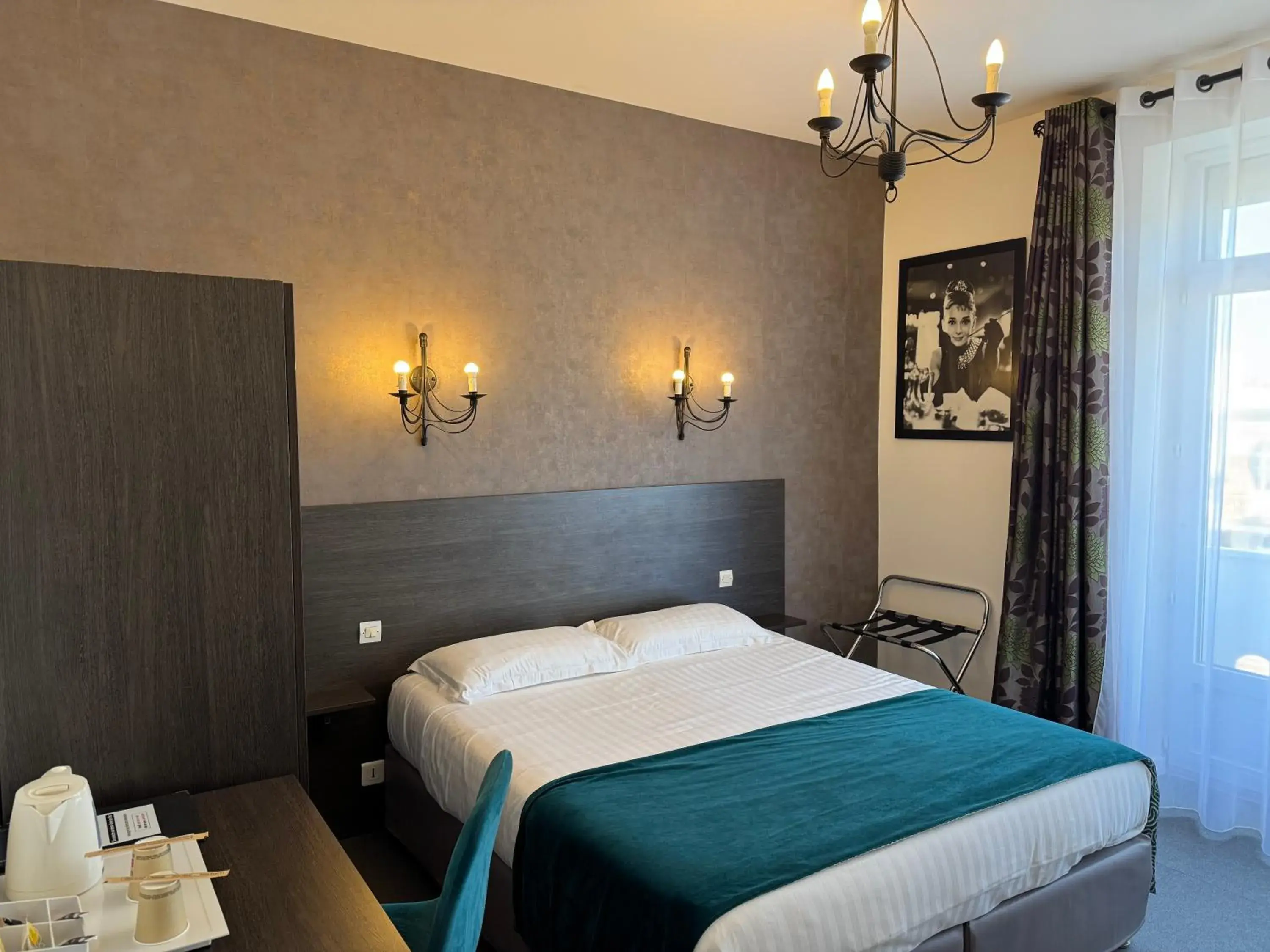 Comfort Double Room in Hôtel Calme Des Pins & Spa Comfort Double Room in Hôtel Calme Des Pins & Spa