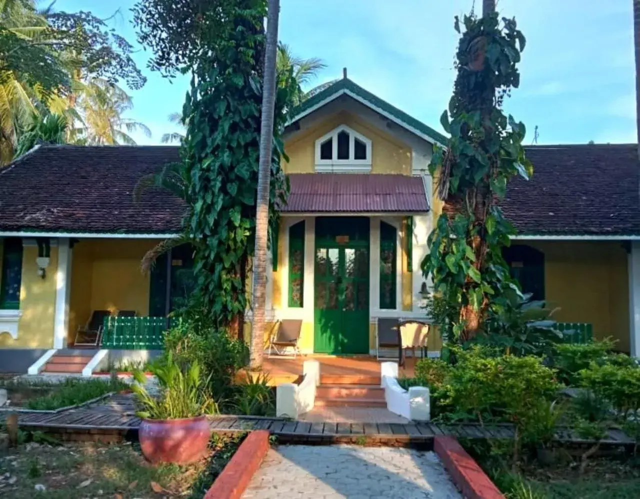 Property building in Sala Done Khone Hotel Property building in Sala Done Khone Hotel