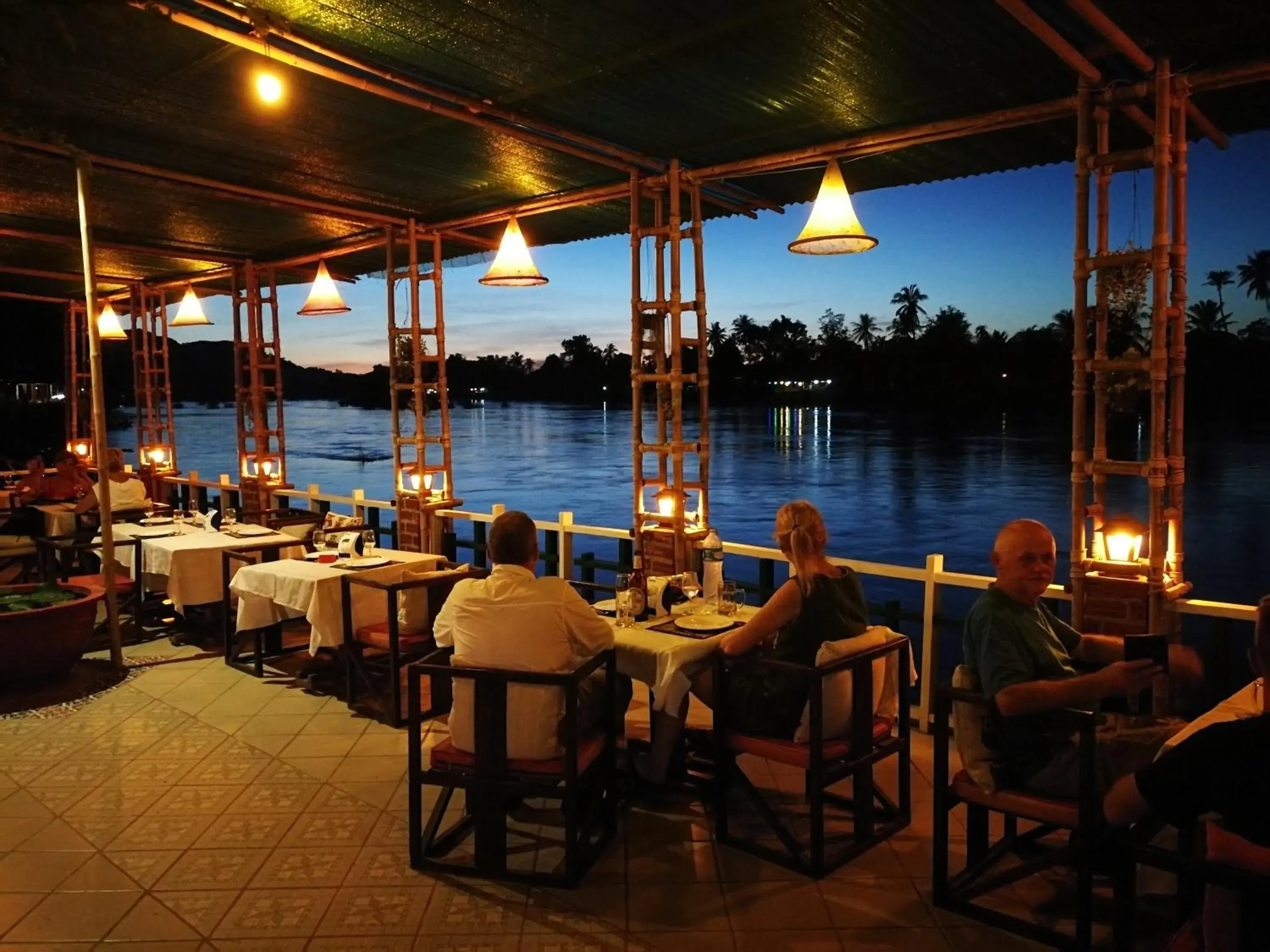 Restaurant/places to eat in Sala Done Khone Hotel Restaurant/places to eat in Sala Done Khone Hotel