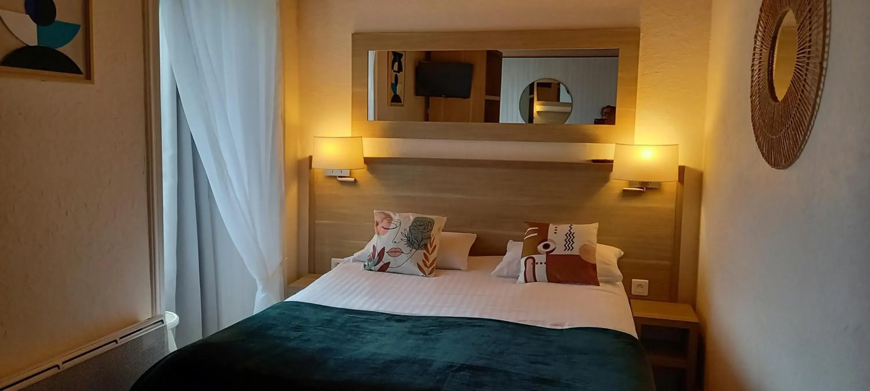 Triple Room with Sea View in Le Relais De Launay Triple Room with Sea View in Le Relais De Launay
