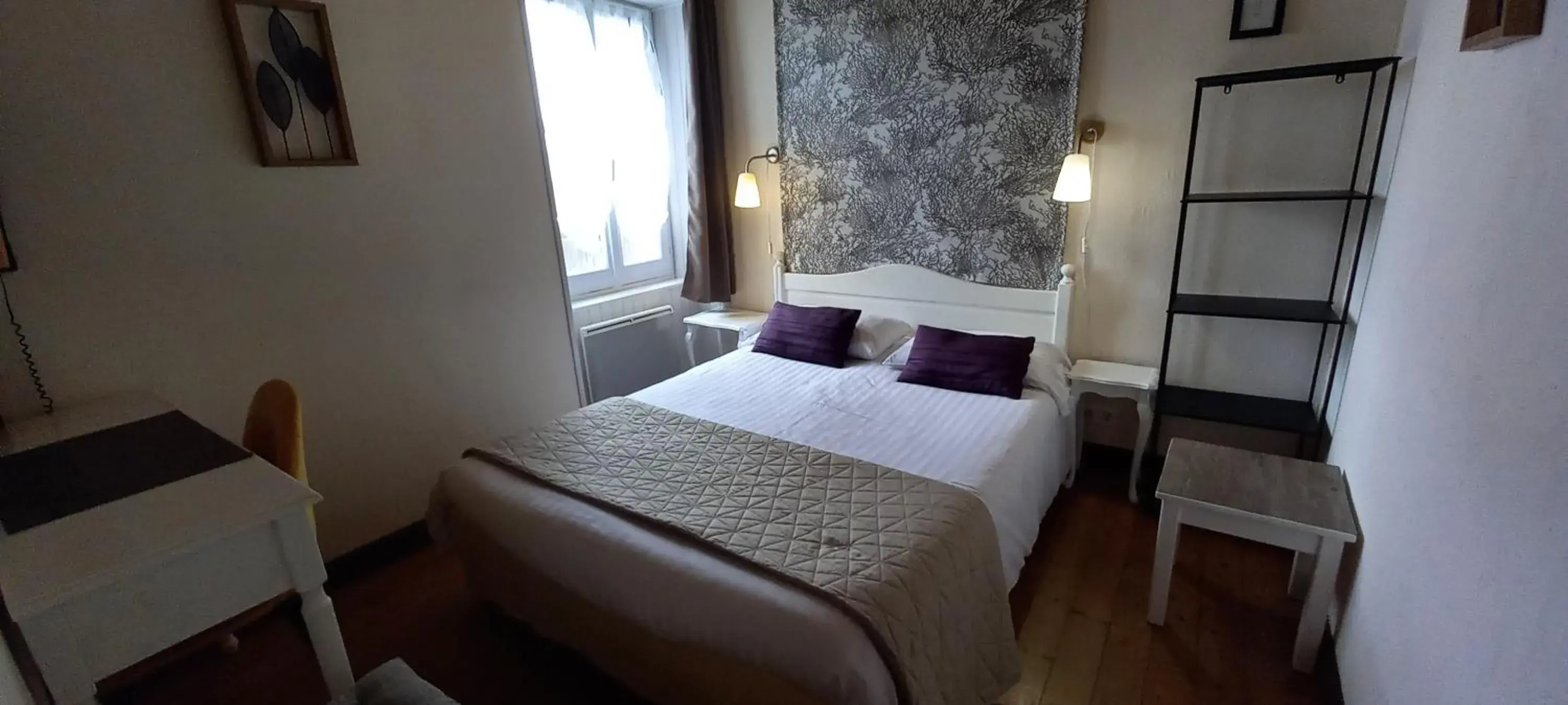 Double Room with Garden View in Le Relais De Launay Double Room with Garden View in Le Relais De Launay