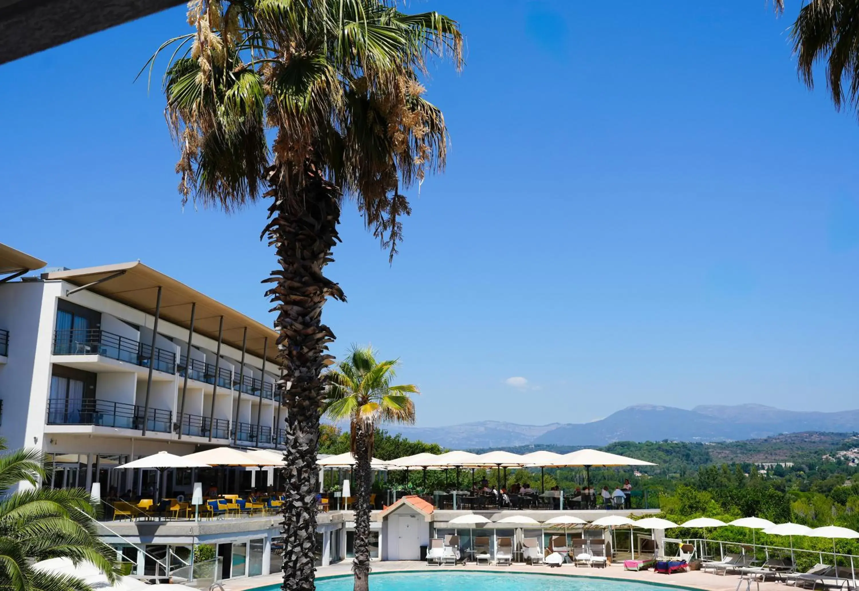 Twin Room with Pool View in Thalazur Antibes - Hôtel & Spa Twin Room with Pool View in Thalazur Antibes - Hôtel & Spa