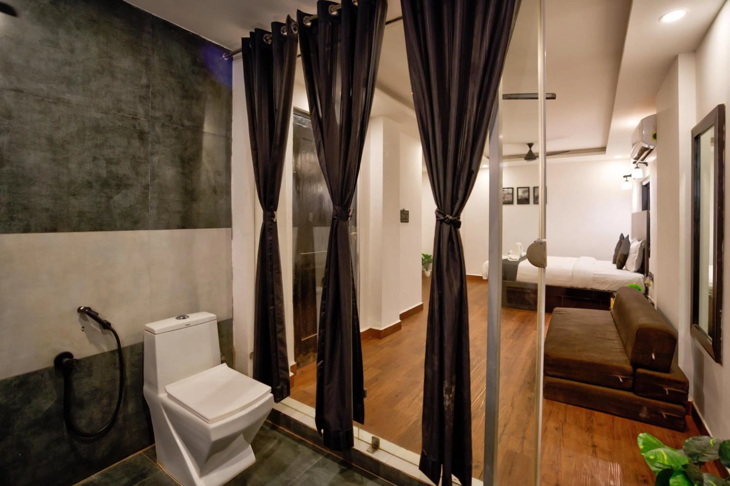 Toilet in Hotel Vaggi's Place