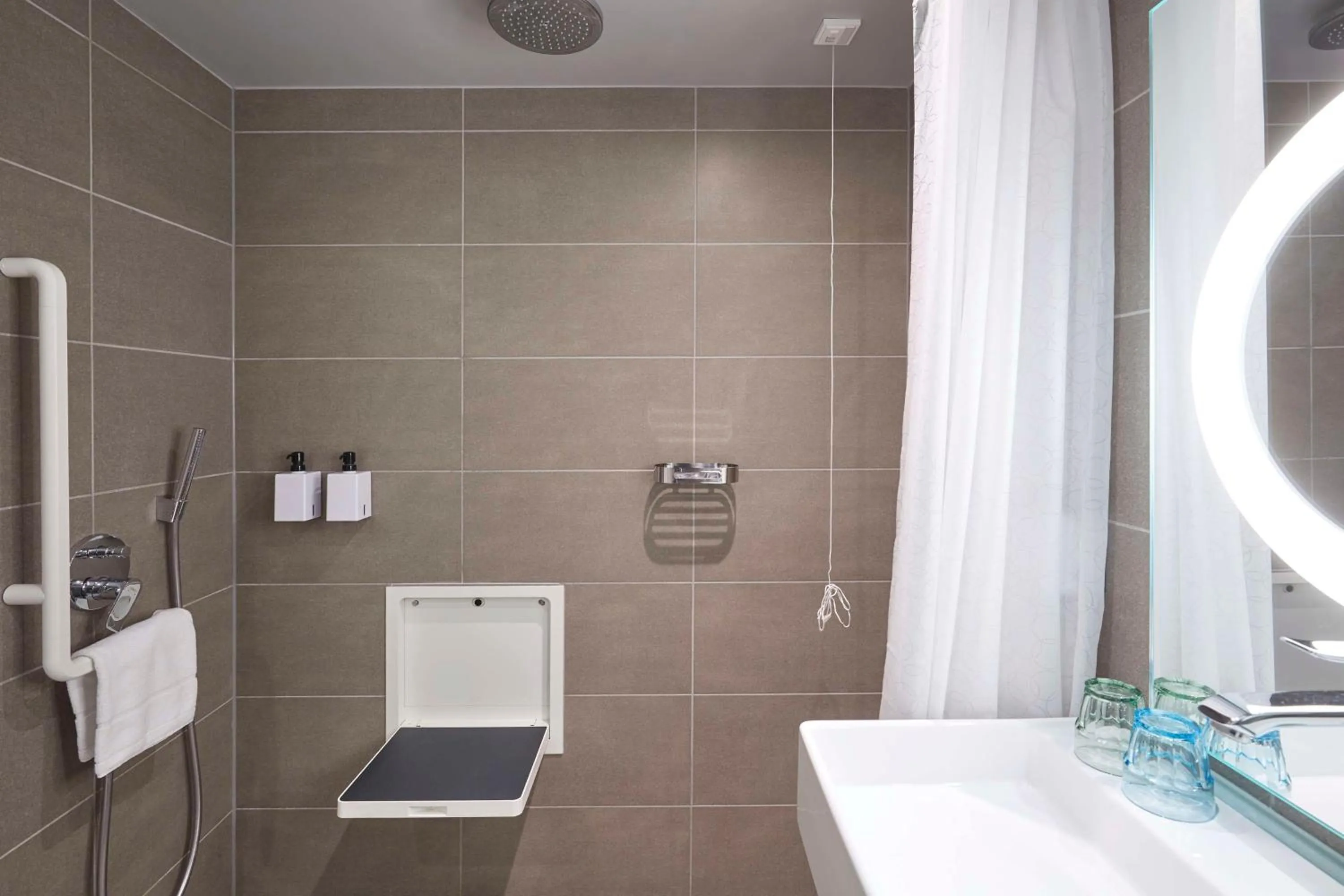 Bathroom in Scandic Frankfurt Museumsufer