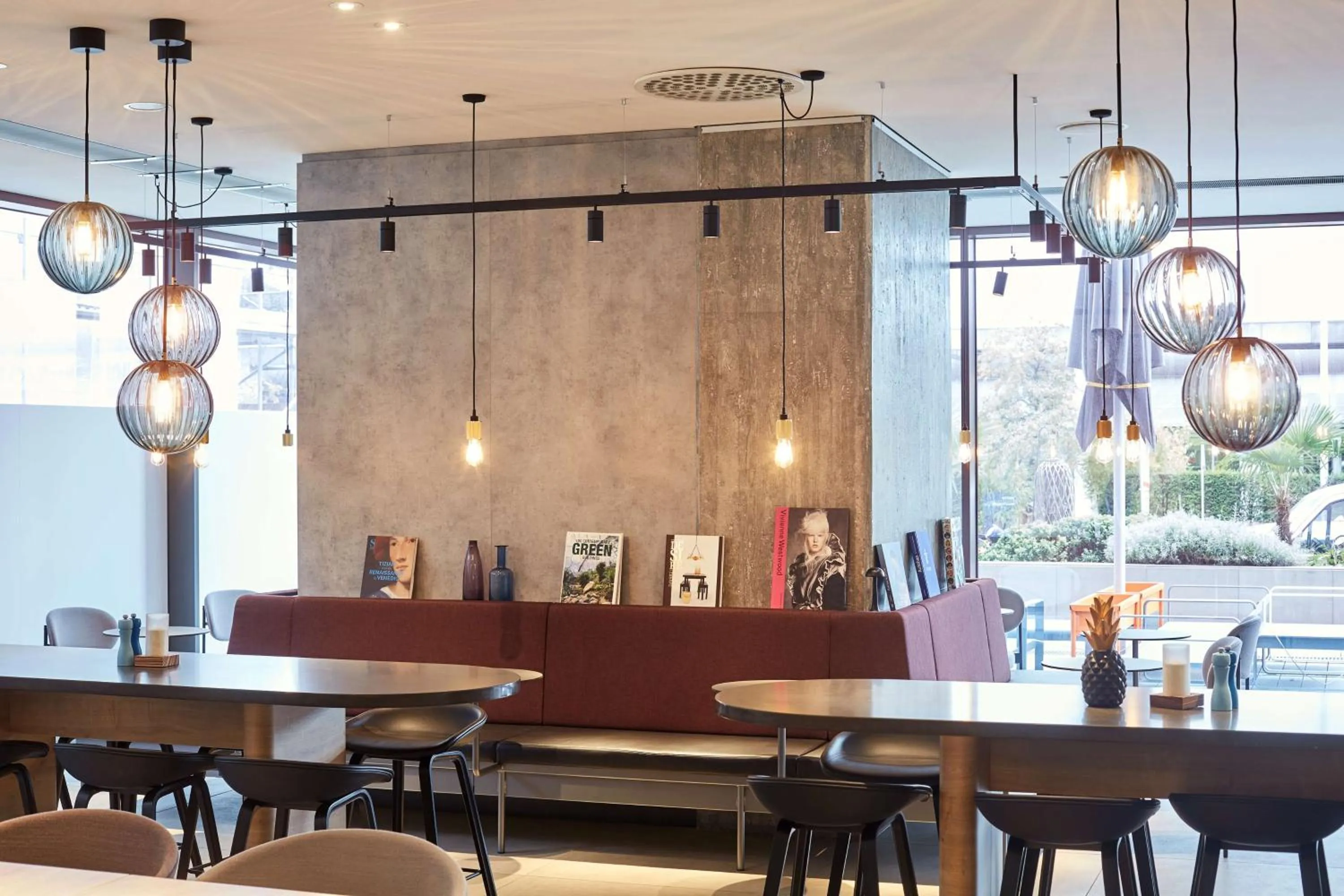 Restaurant/places to eat in Scandic Frankfurt Museumsufer