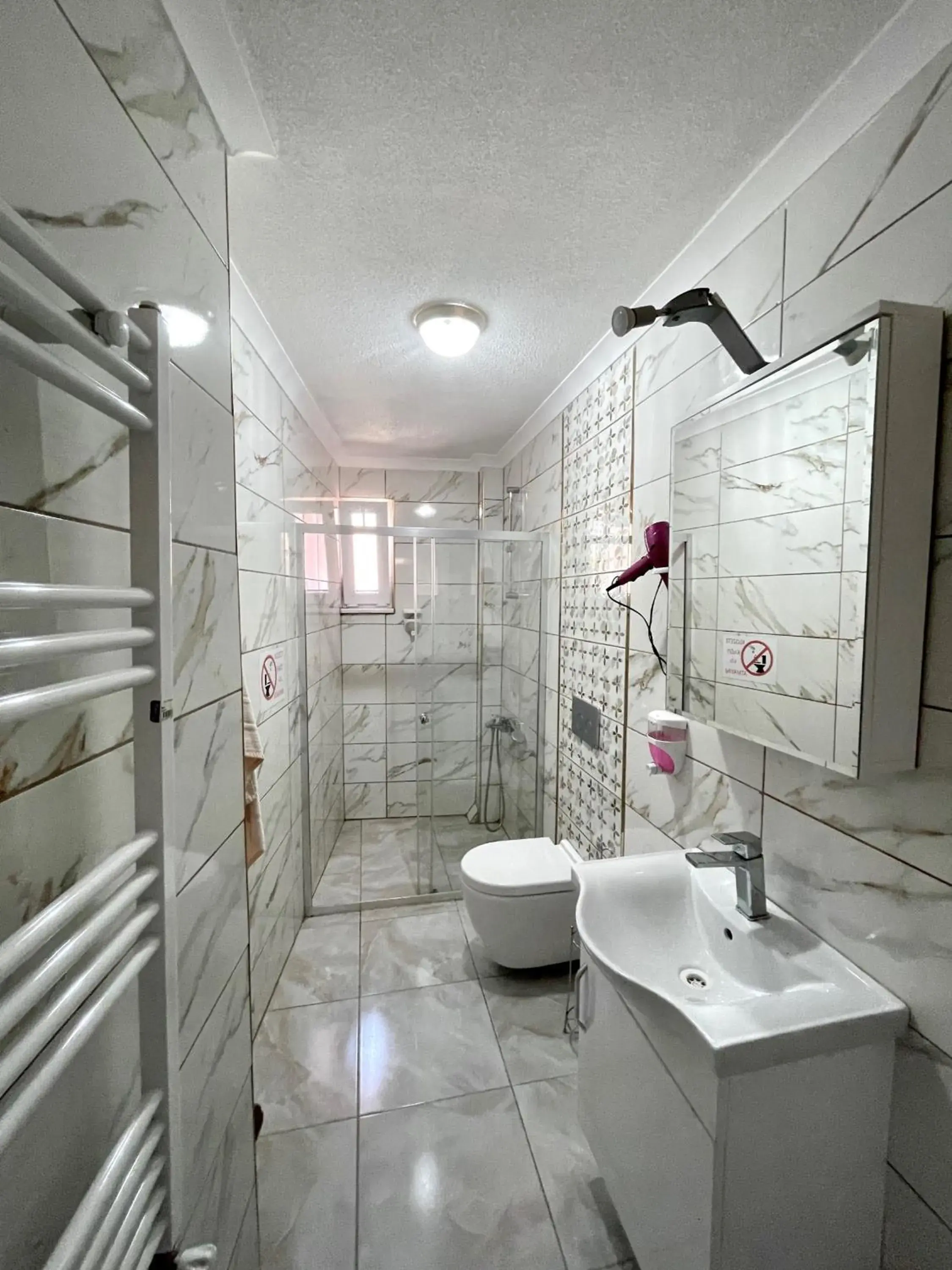Standard Double or Twin Room with Balcony in TEKİNLER OTEL Standard Double or Twin Room with Balcony in TEKİNLER OTEL