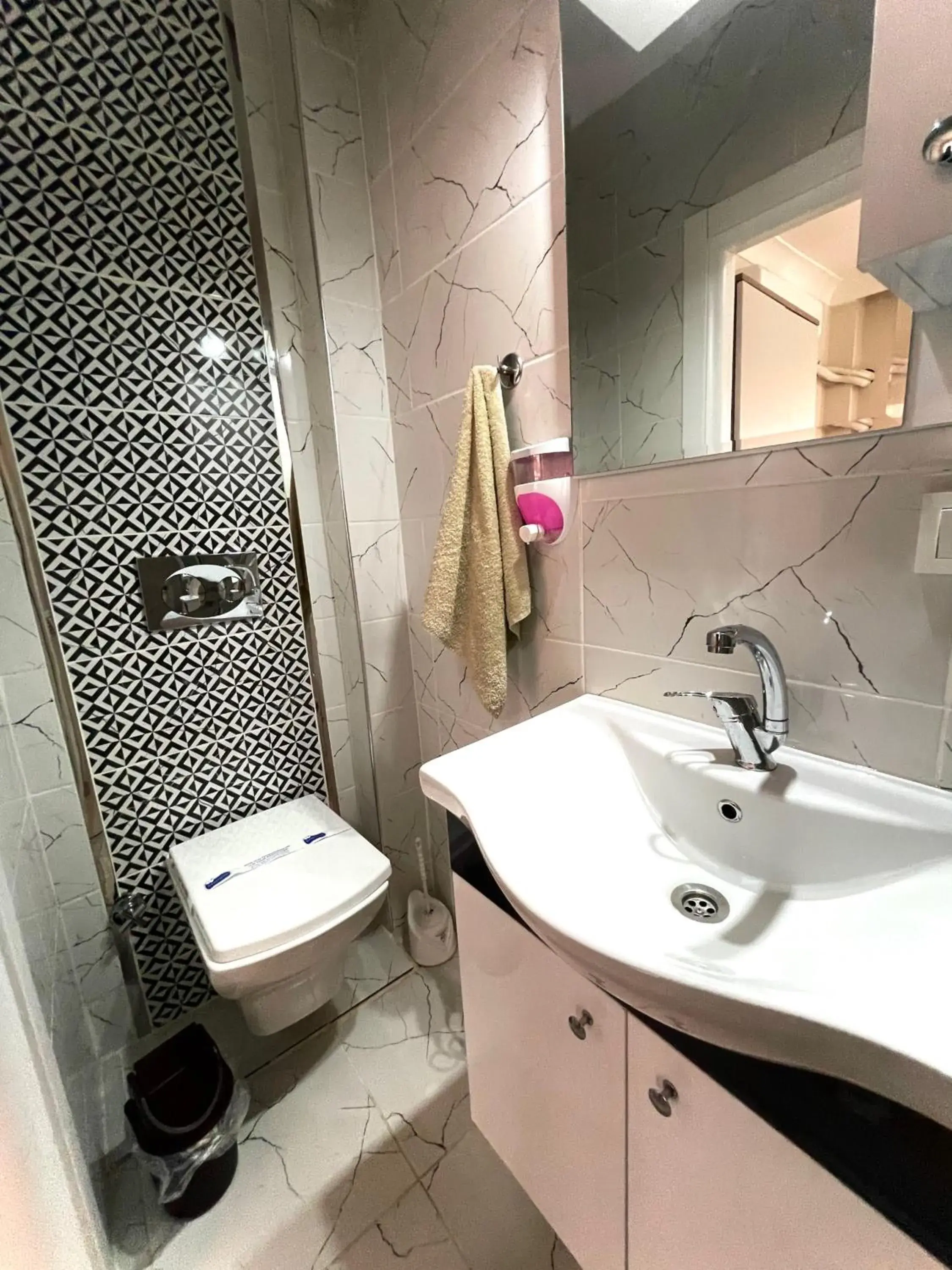 TEKİNLER OTEL TEKİNLER OTEL