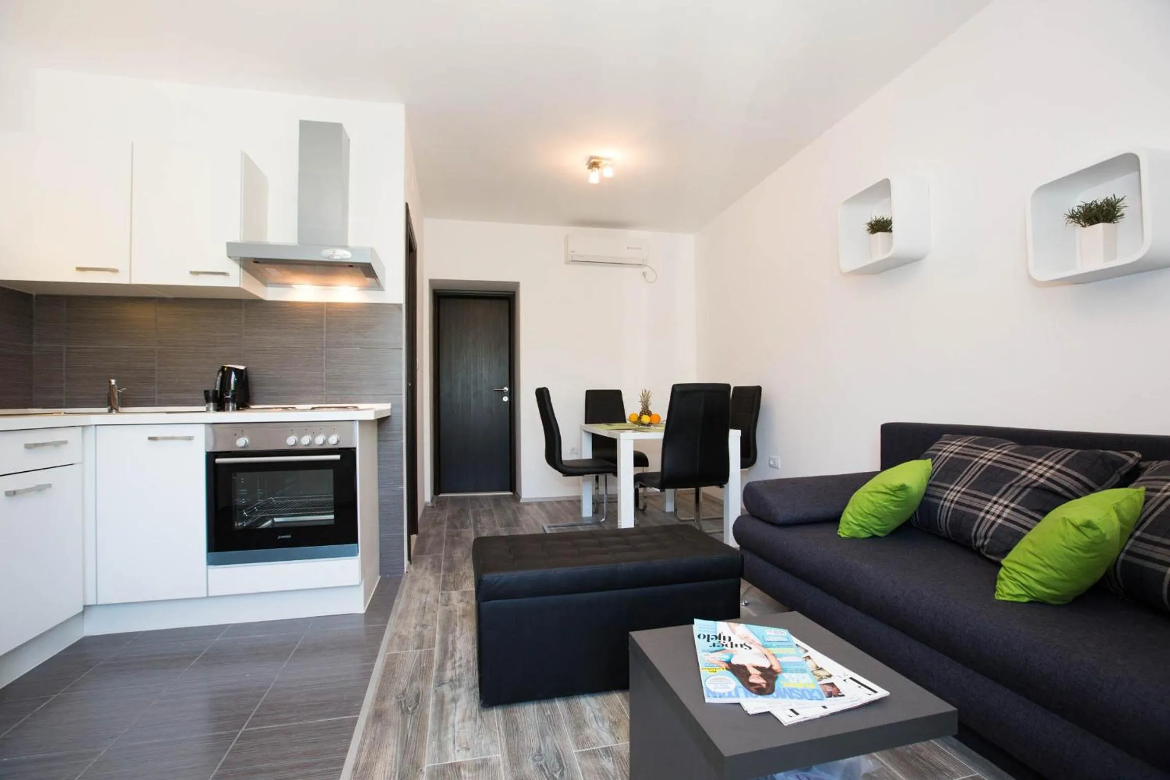 Kitchen or kitchenette in Villa Mia