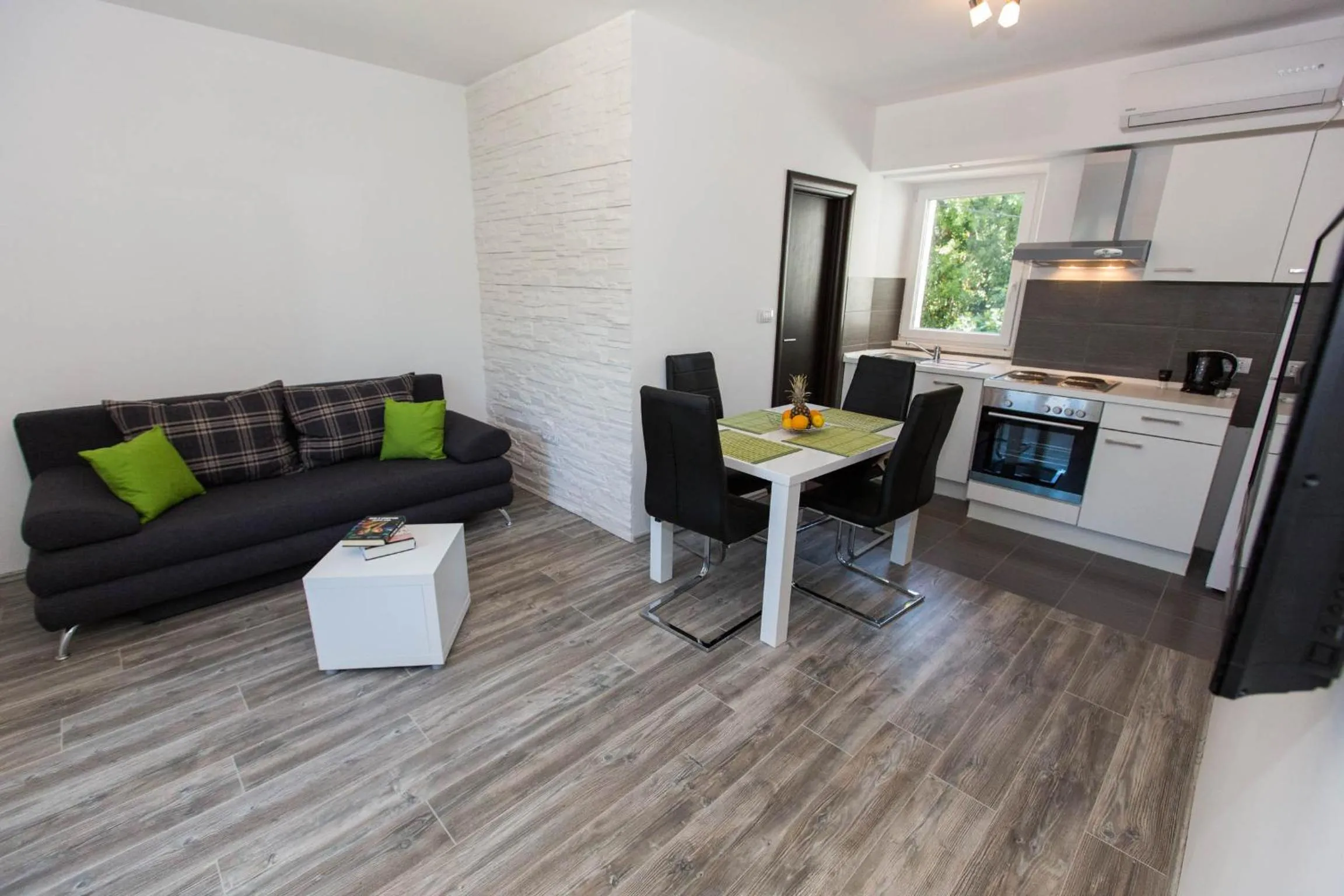 Kitchen or kitchenette in Villa Mia