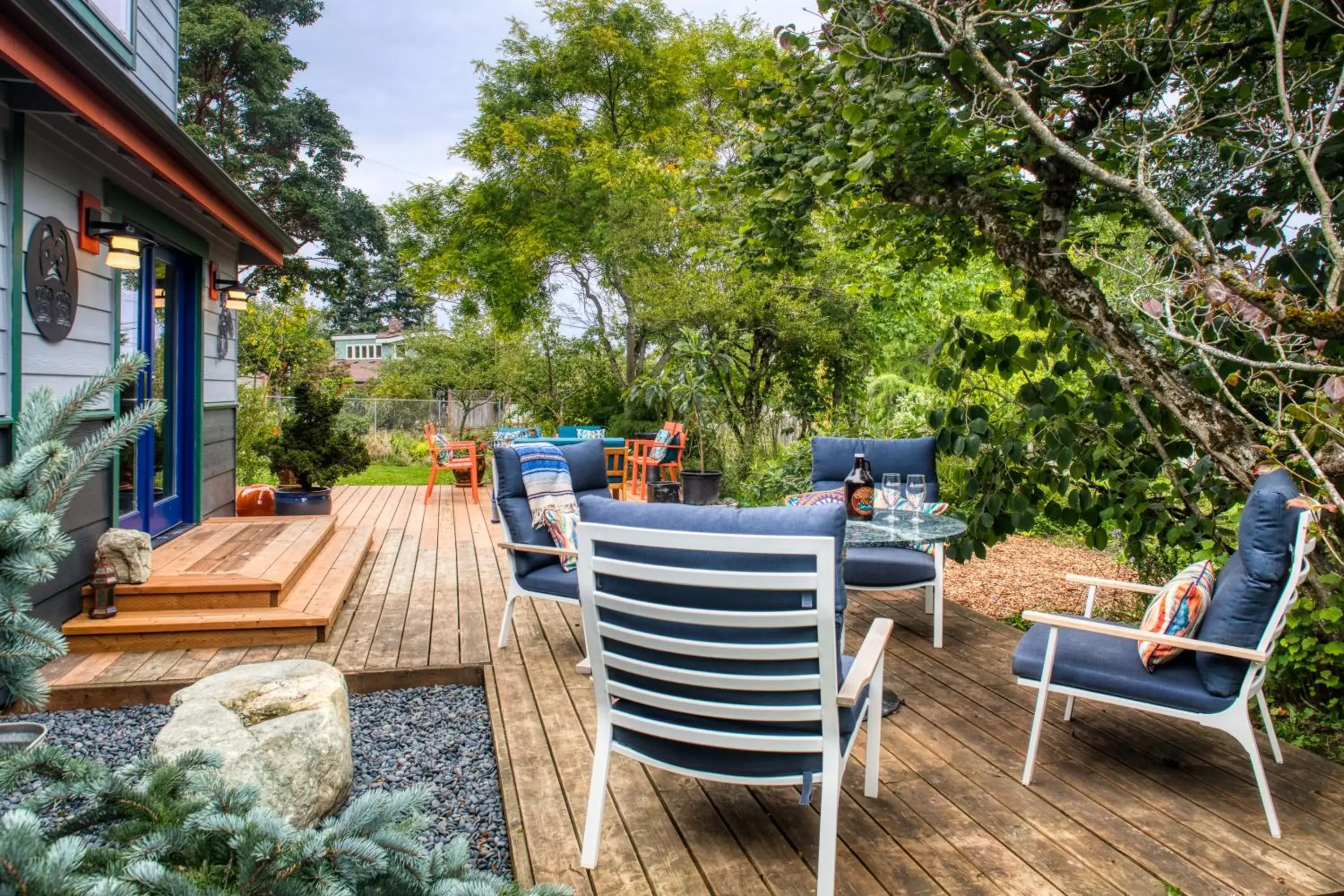 Patio in Sehome Garden Inn Patio in Sehome Garden Inn