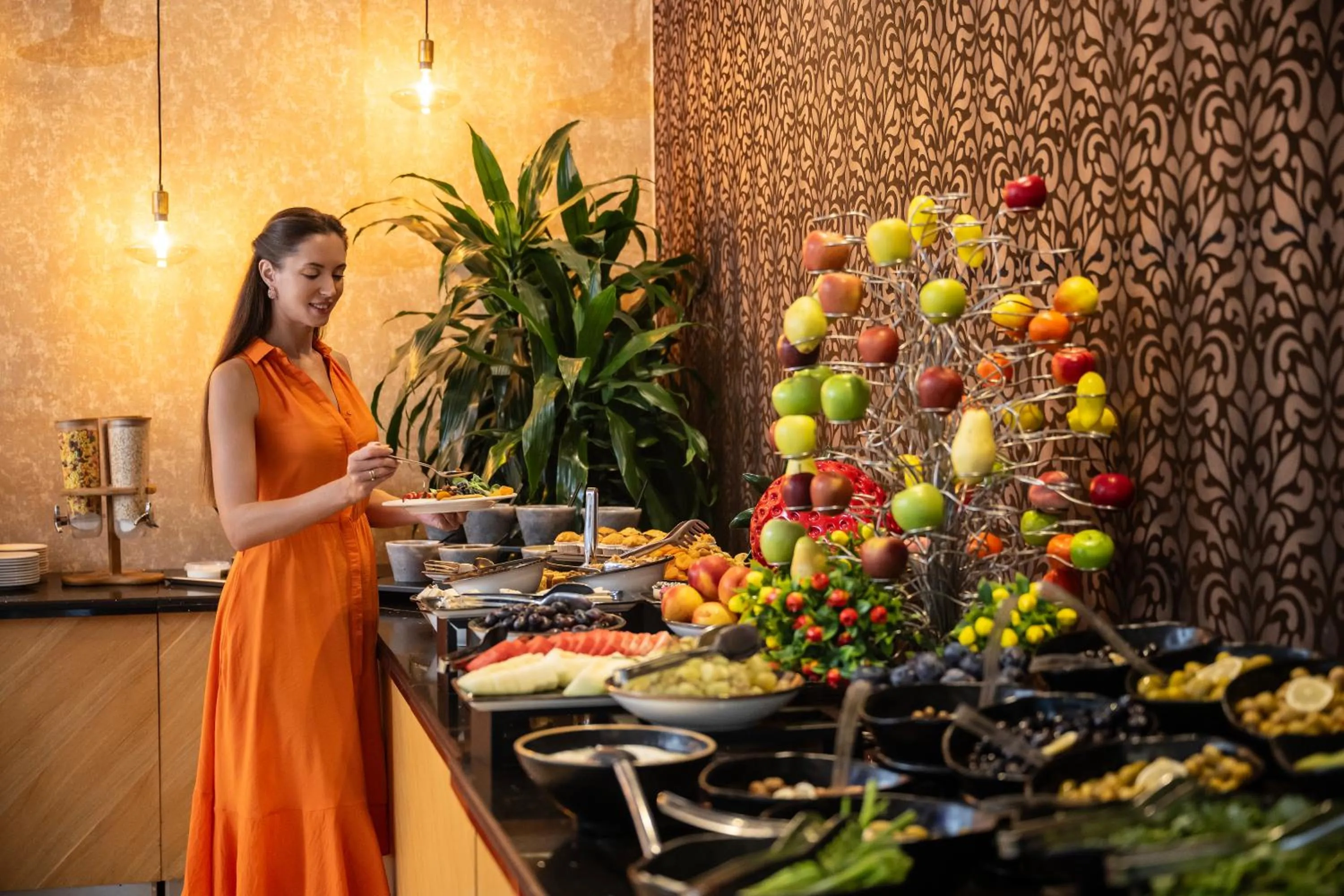 Food and drinks in Sealife Lounge - Adult only