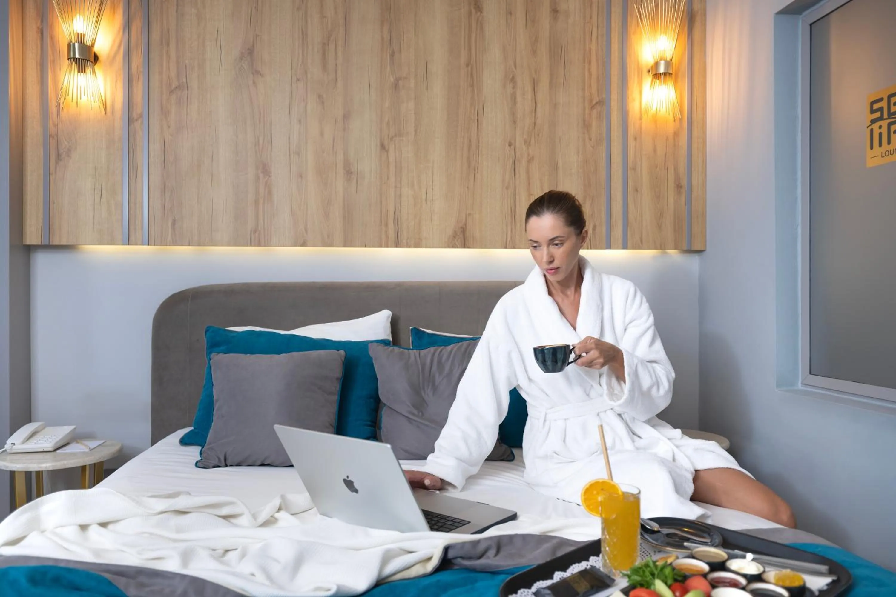 Photo of the whole room in Sealife Lounge - Adult only