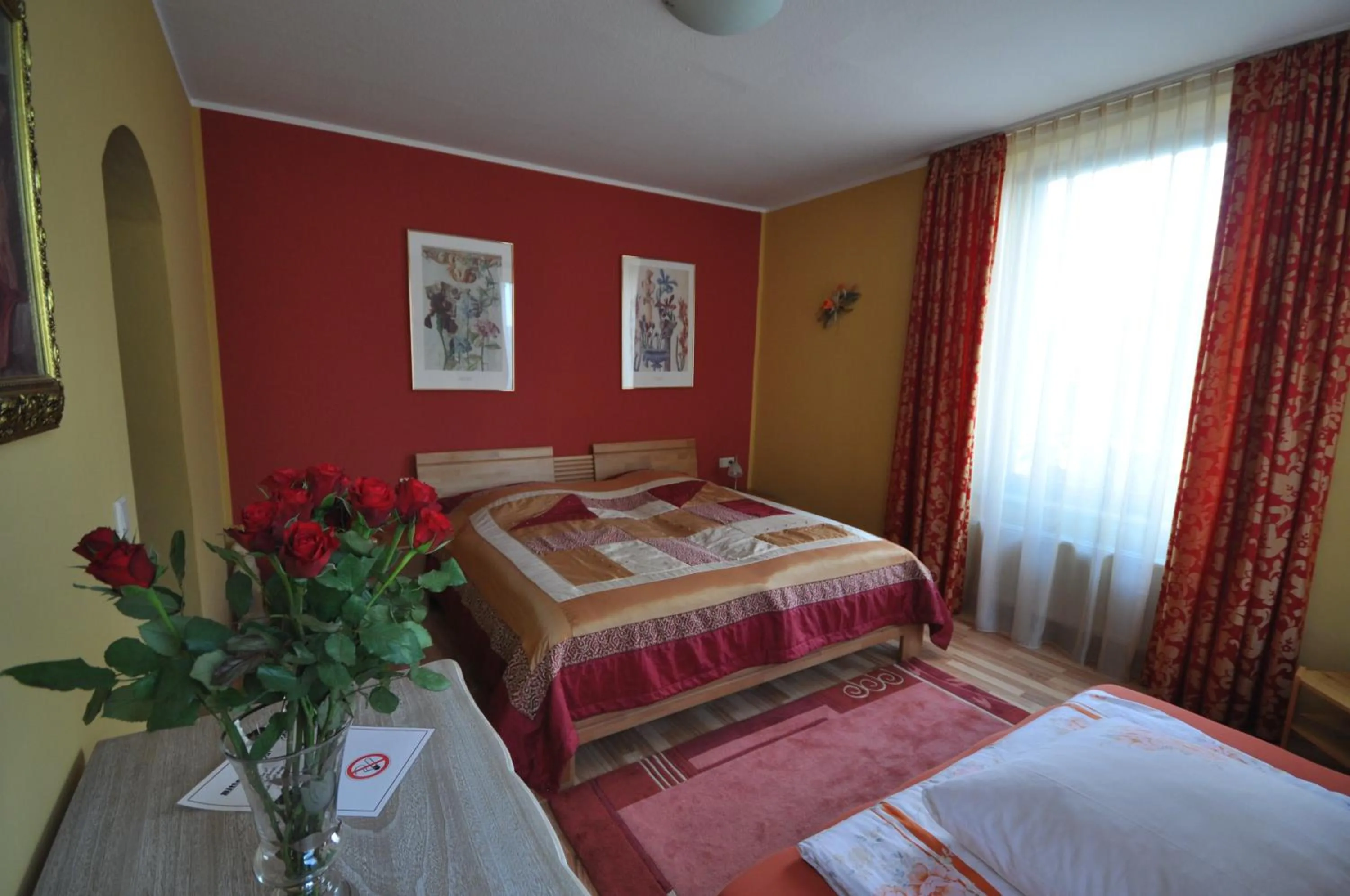 Day, Bed in Hotel Restaurant "Athen"