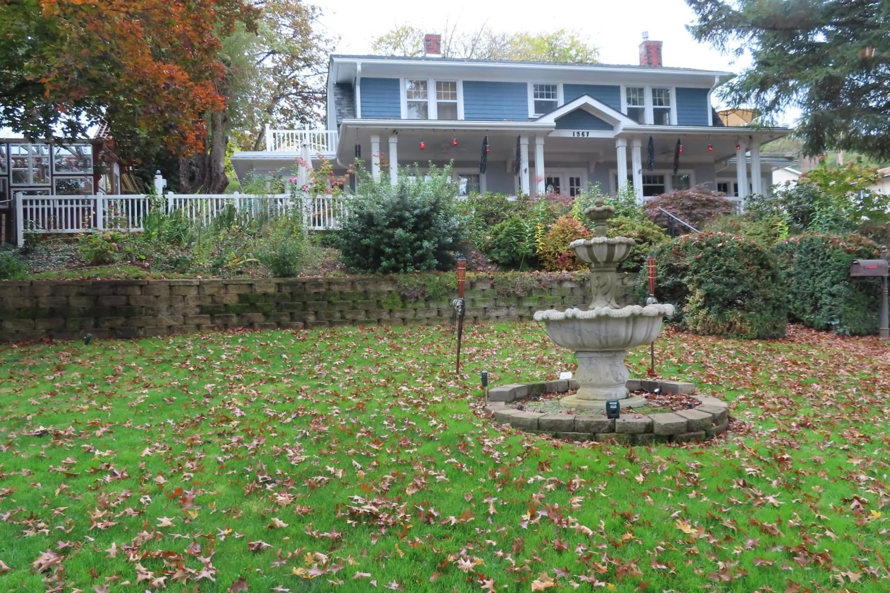 Property building in Terraluna Inn