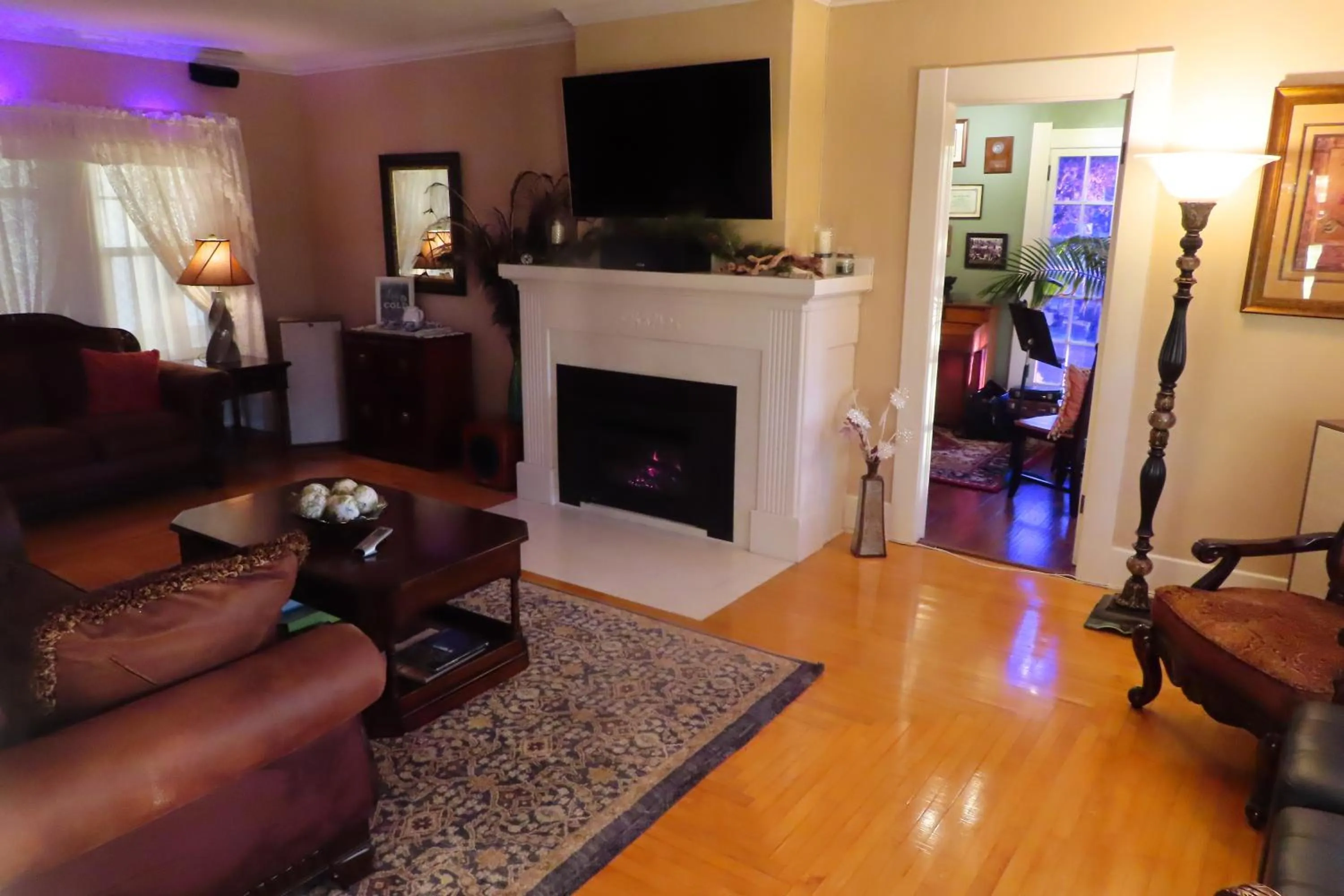 Living room in Terraluna Inn