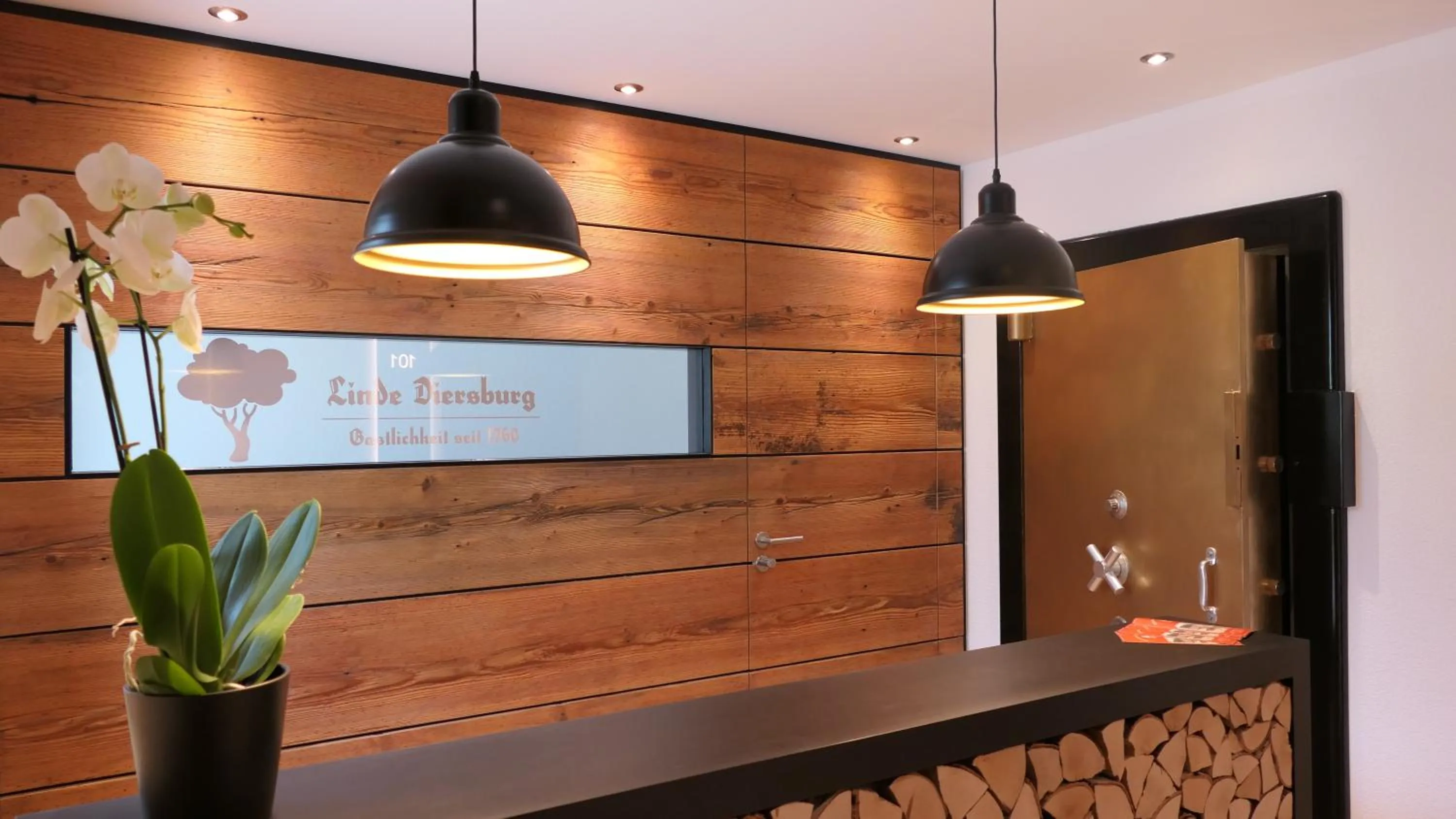 Property logo or sign in Linde Diersburg