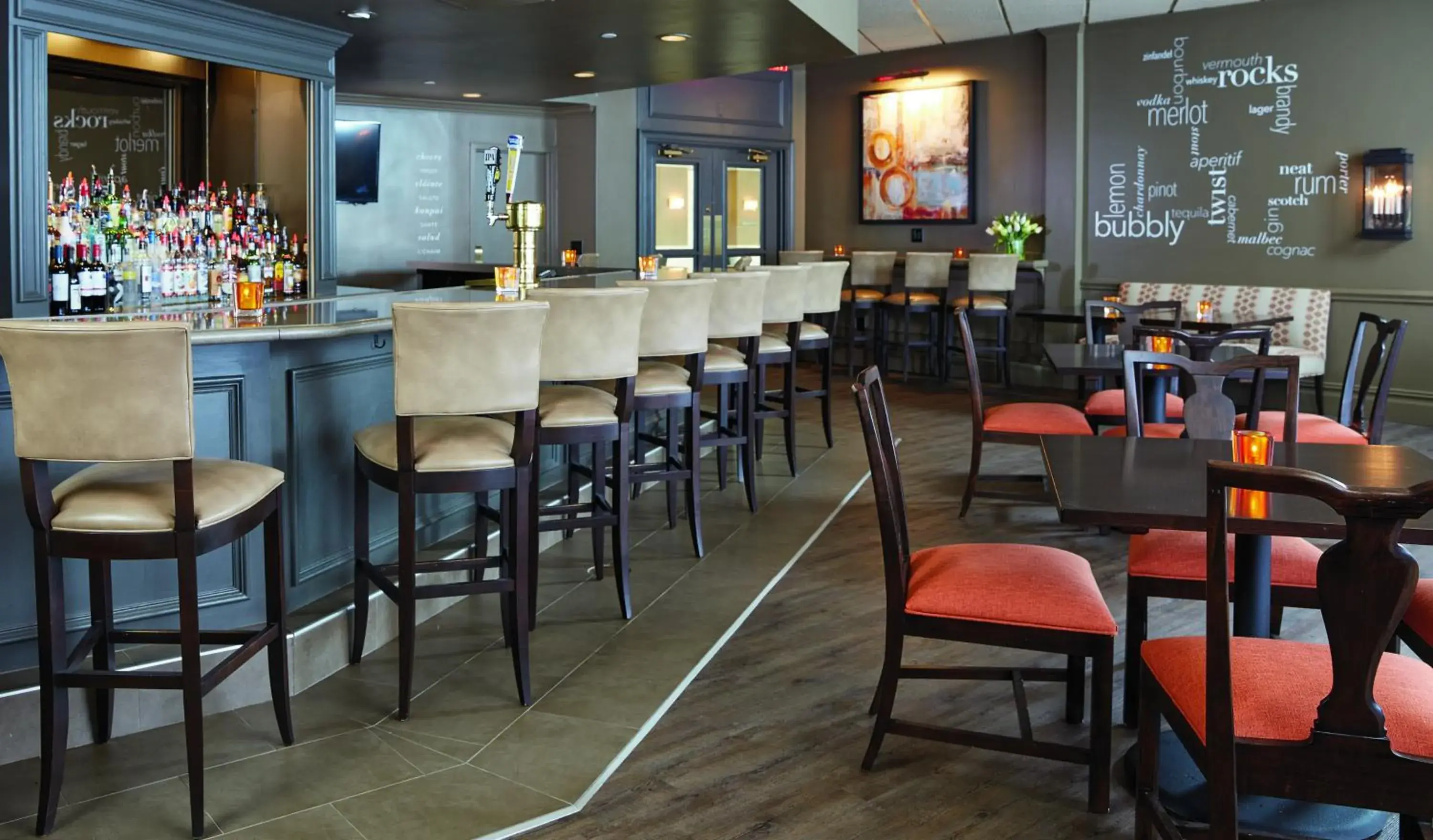 Lounge or bar in Ethan Allen Hotel Lounge or bar in Ethan Allen Hotel
