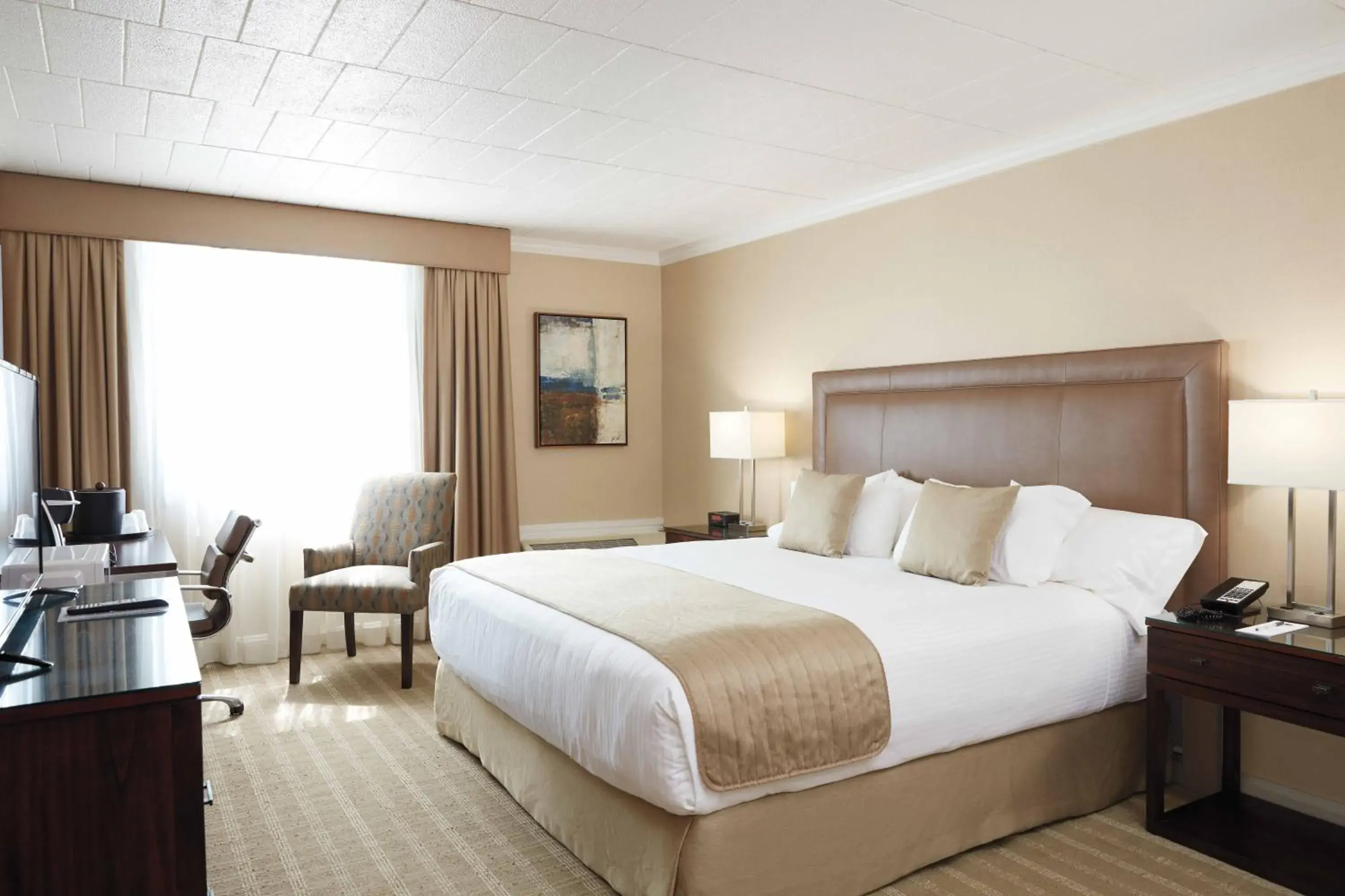 Bed in Ethan Allen Hotel Bed in Ethan Allen Hotel