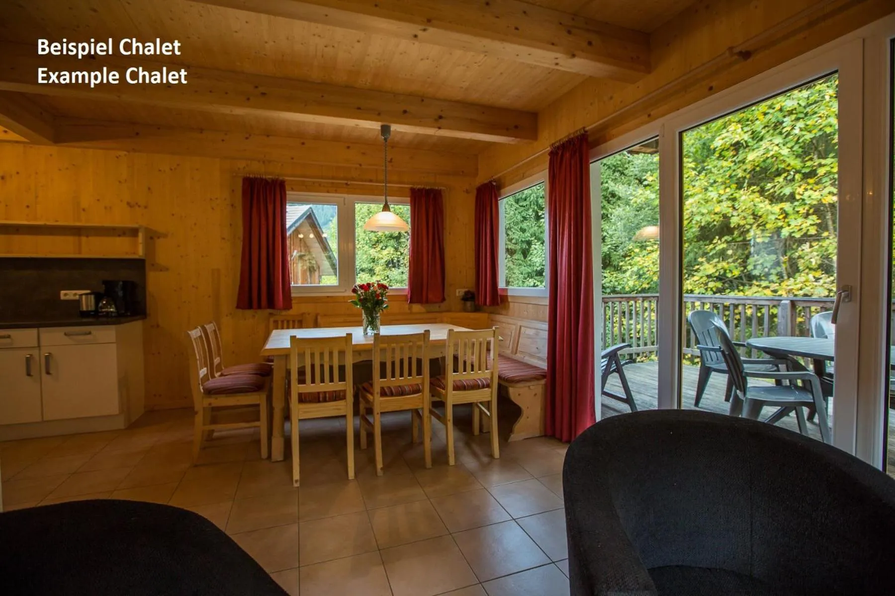 Dining area in Alpendorf Dachstein West by ALPS RESORTS