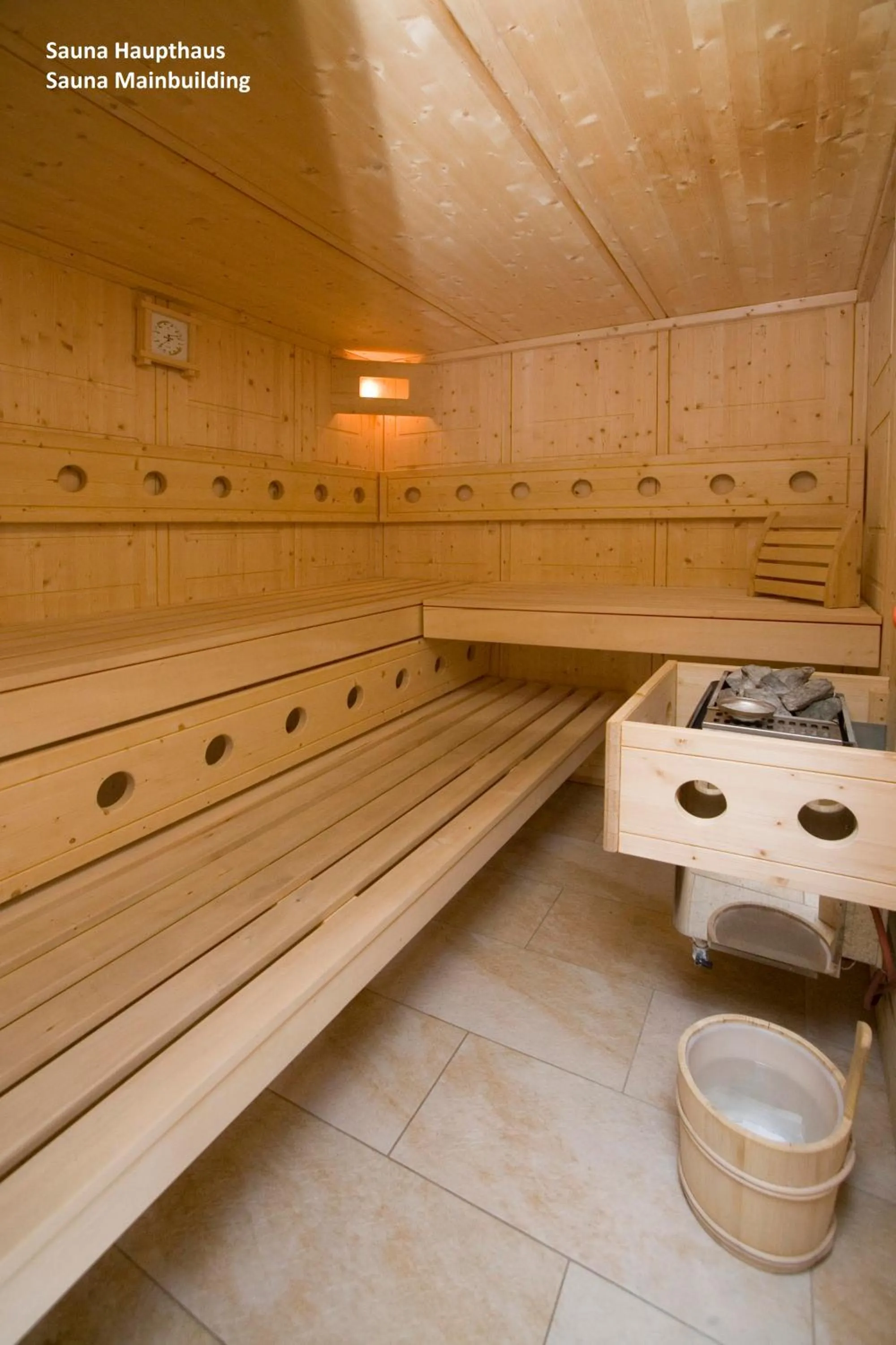 Sauna in Alpendorf Dachstein West by ALPS RESORTS
