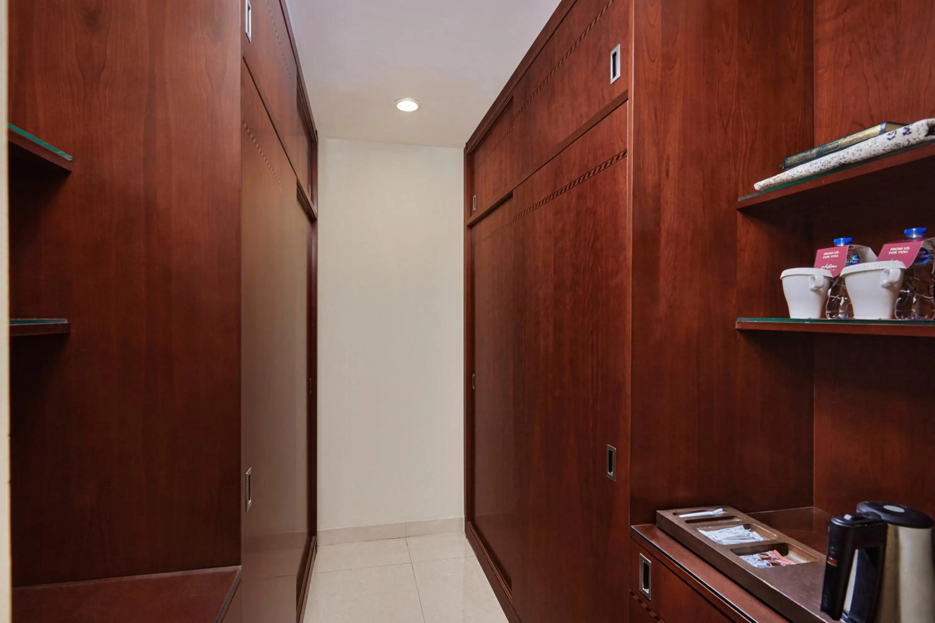 Coffee/tea facilities in Makarem Mina Hotel