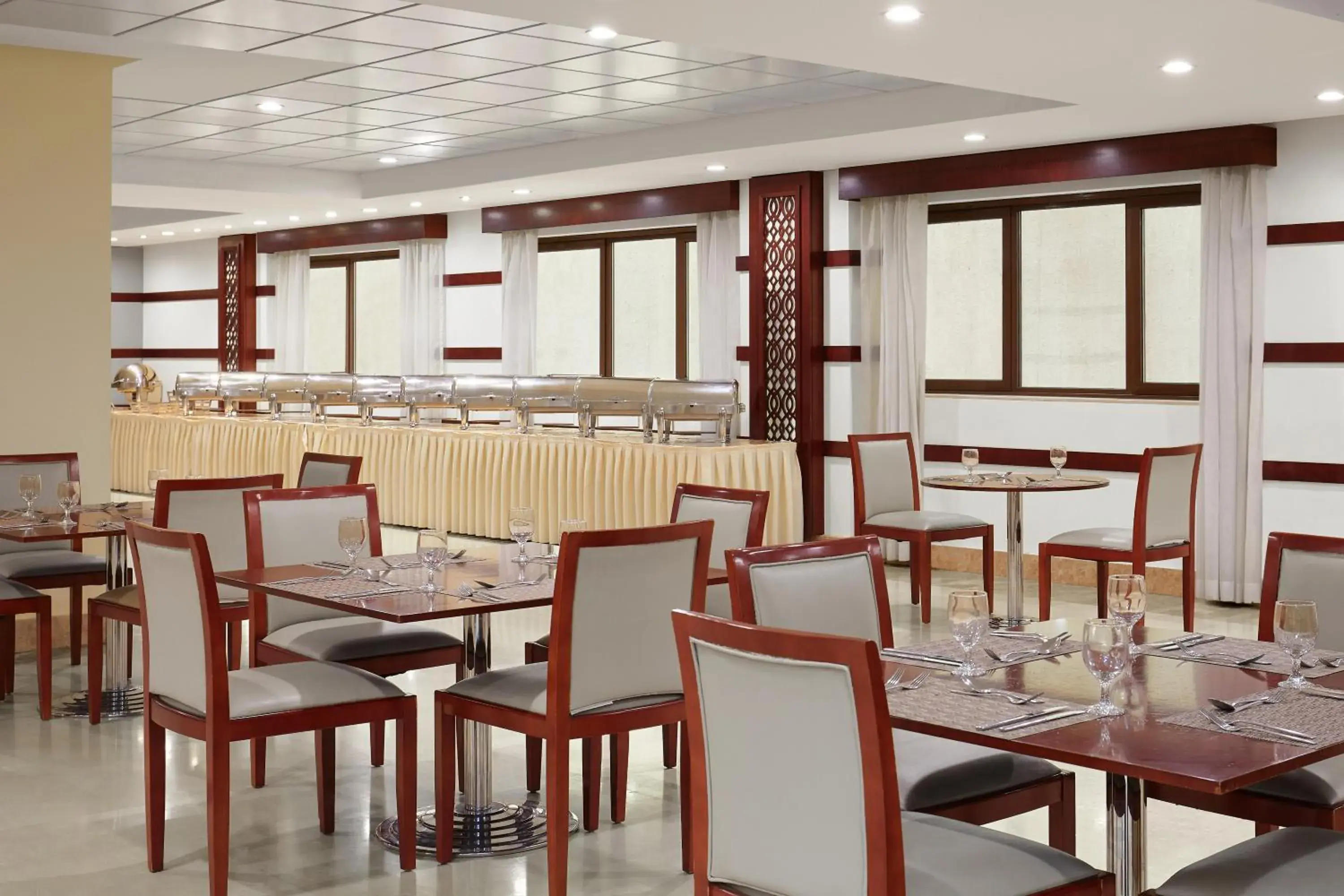 Restaurant/places to eat in Makarem Mina Hotel Restaurant/places to eat in Makarem Mina Hotel