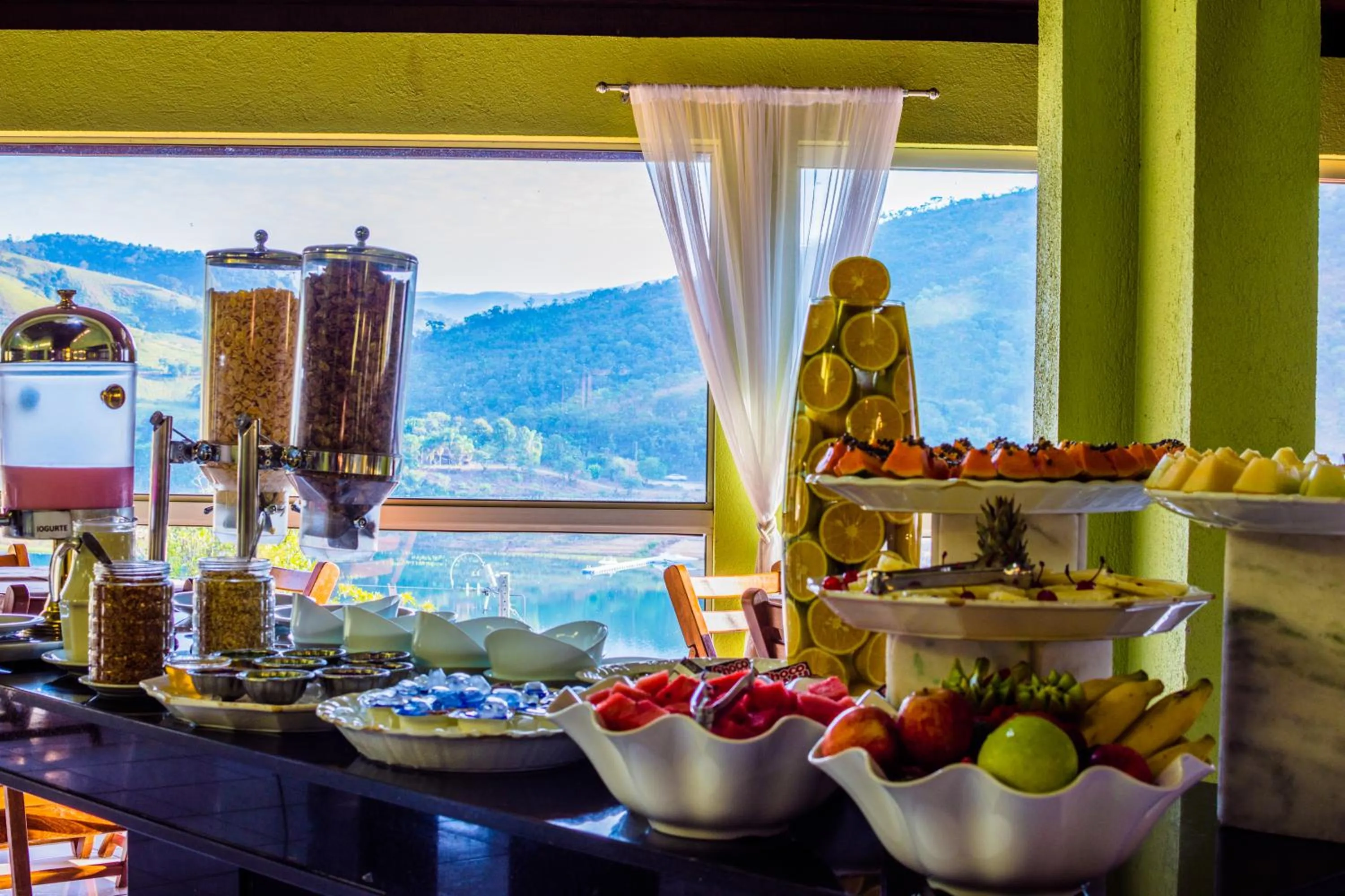 Breakfast in Balneário do Lago Hotel