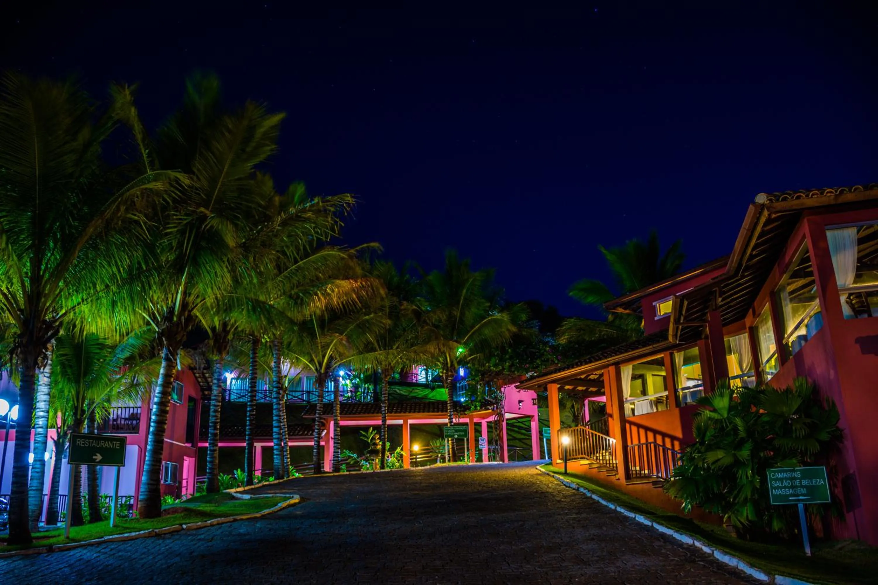 Restaurant/places to eat in Balneário do Lago Hotel