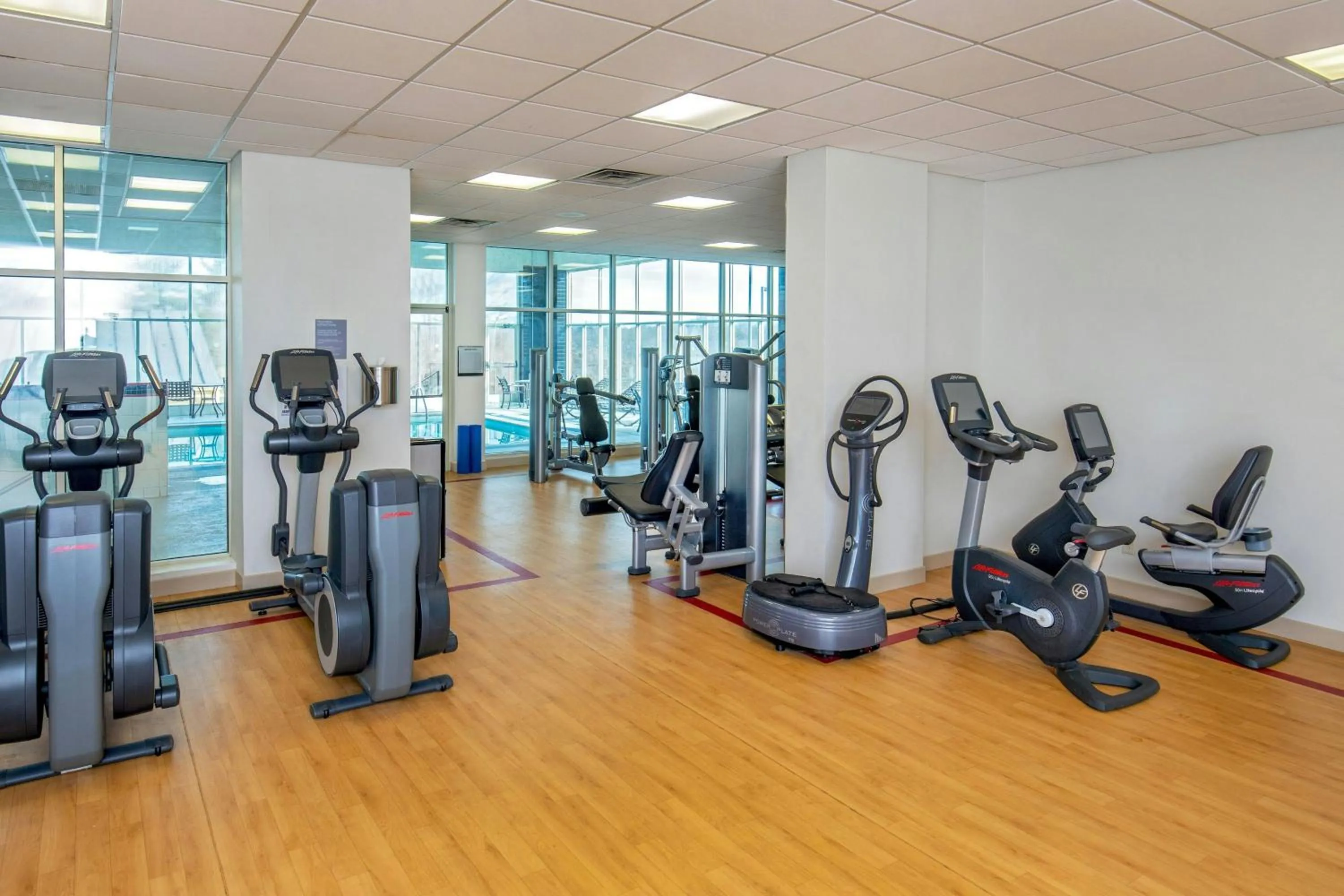 Fitness centre/facilities in Sheraton Music City Nashville Airport
