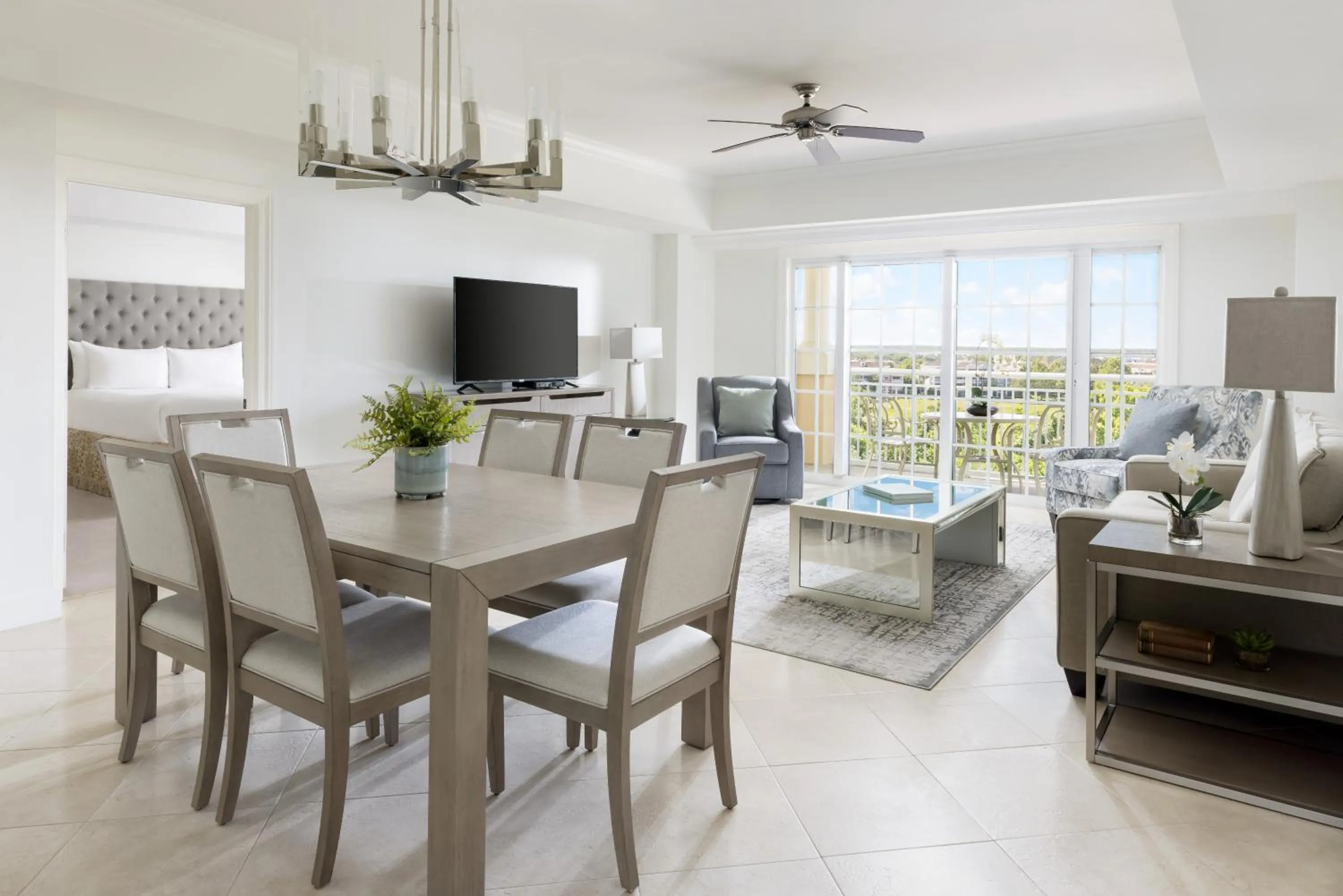 Communal lounge/ TV room in Reunion Resort & Golf Club