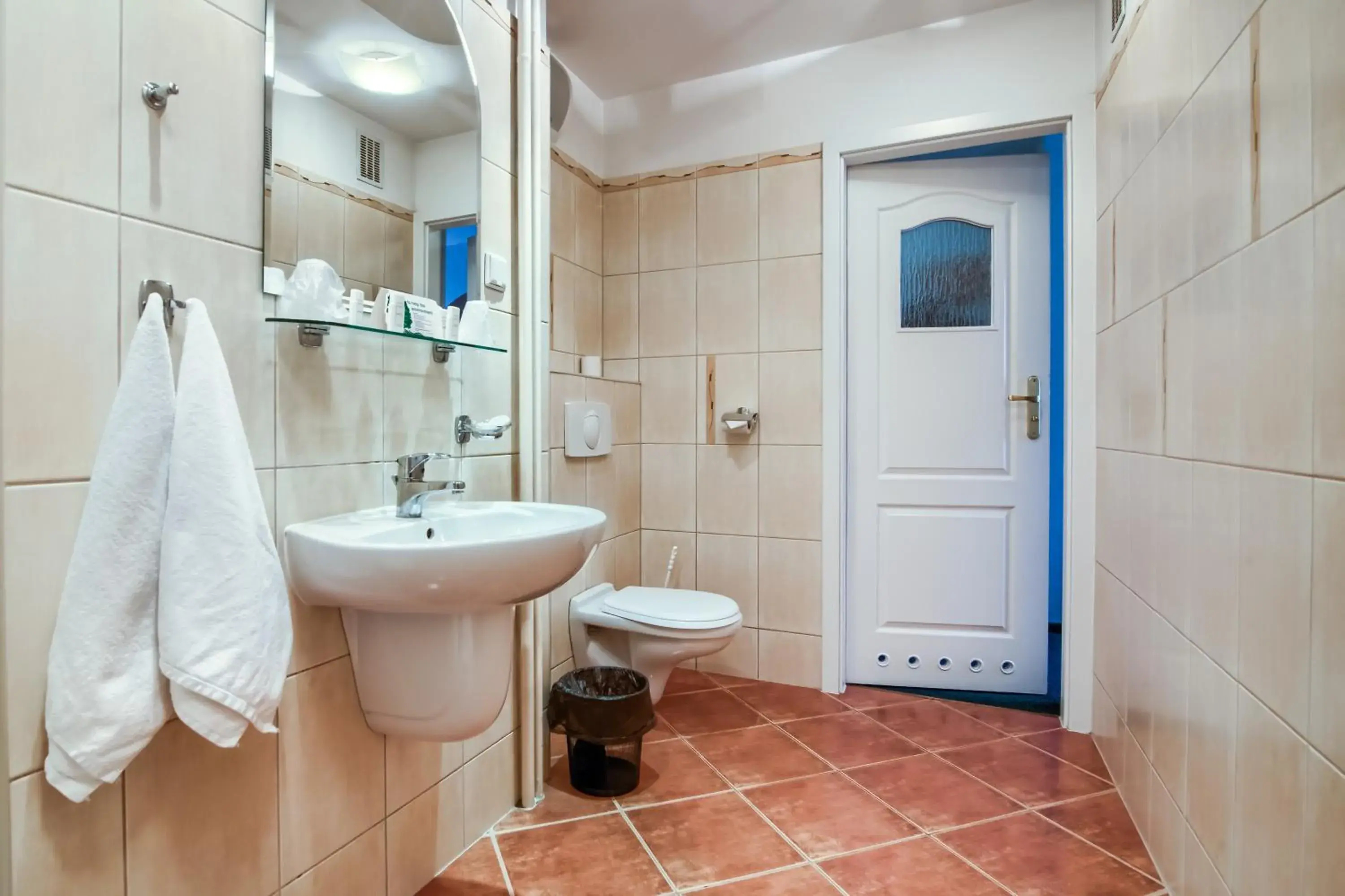 Standard Twin Room in Hotel Konin Standard Twin Room in Hotel Konin